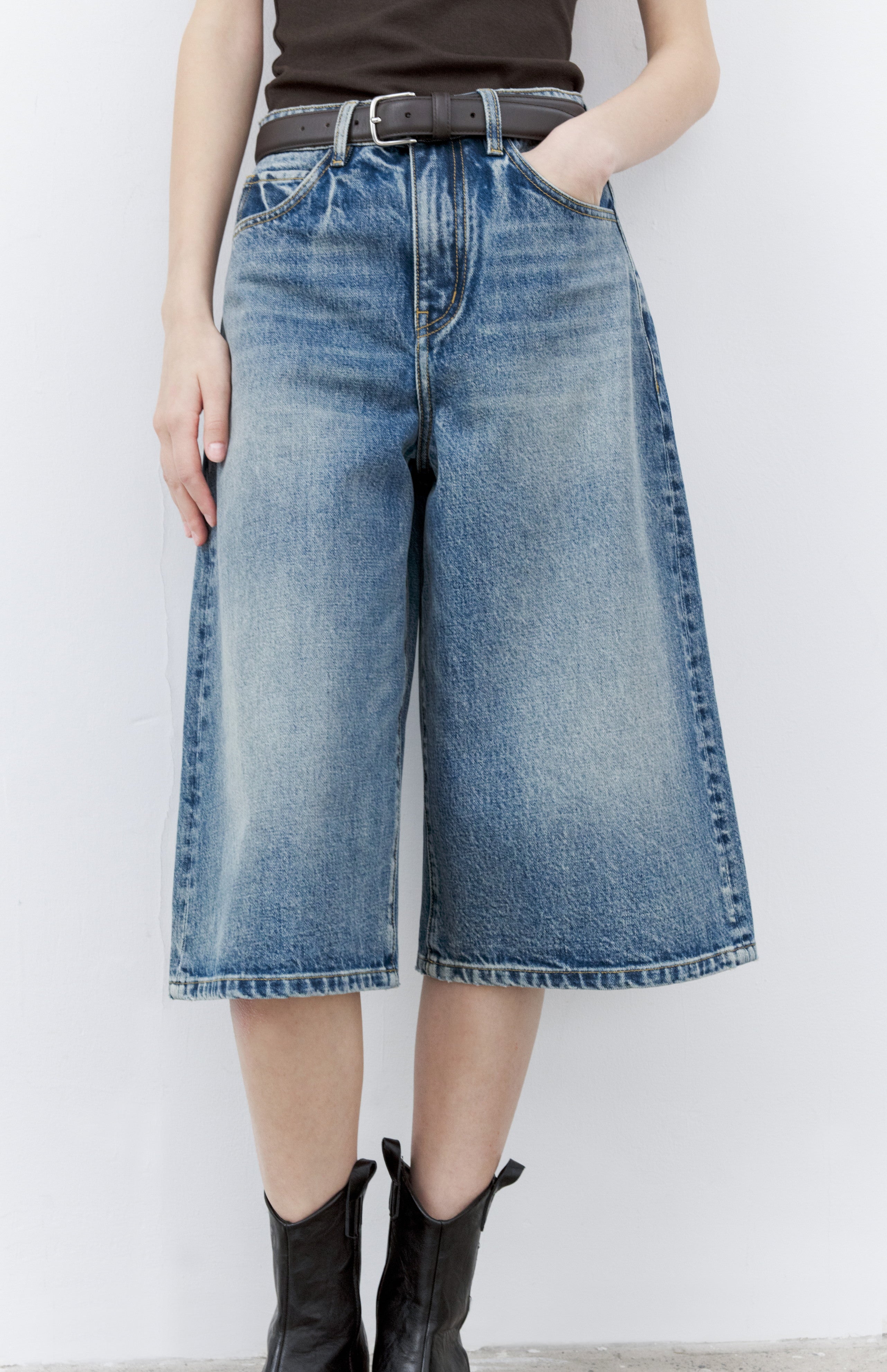 WIDE DENIM HALF PANTS