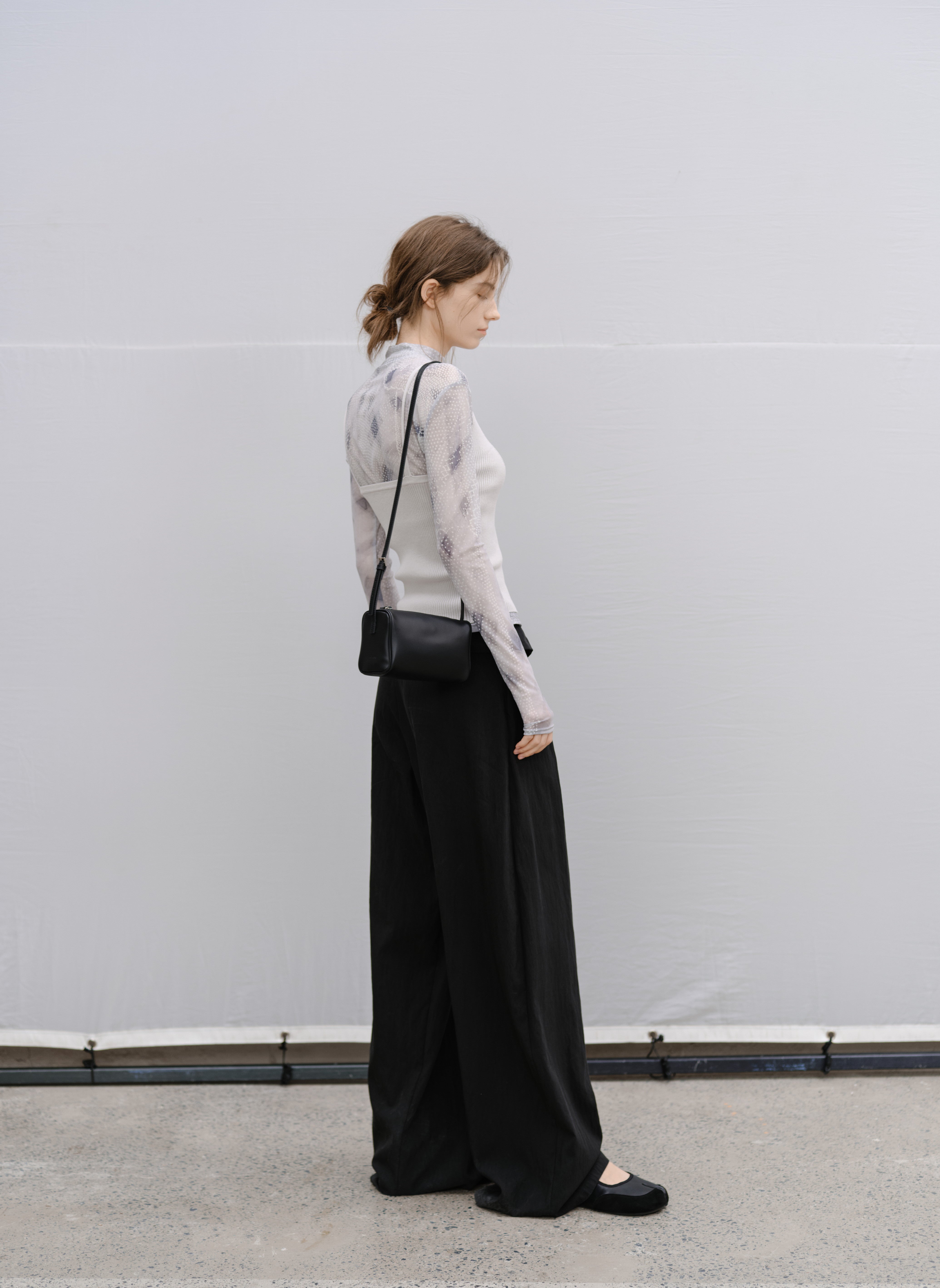 PLEATS WAIST DRAPE PANTS / 플리츠 웨스트 드레이프 팬츠