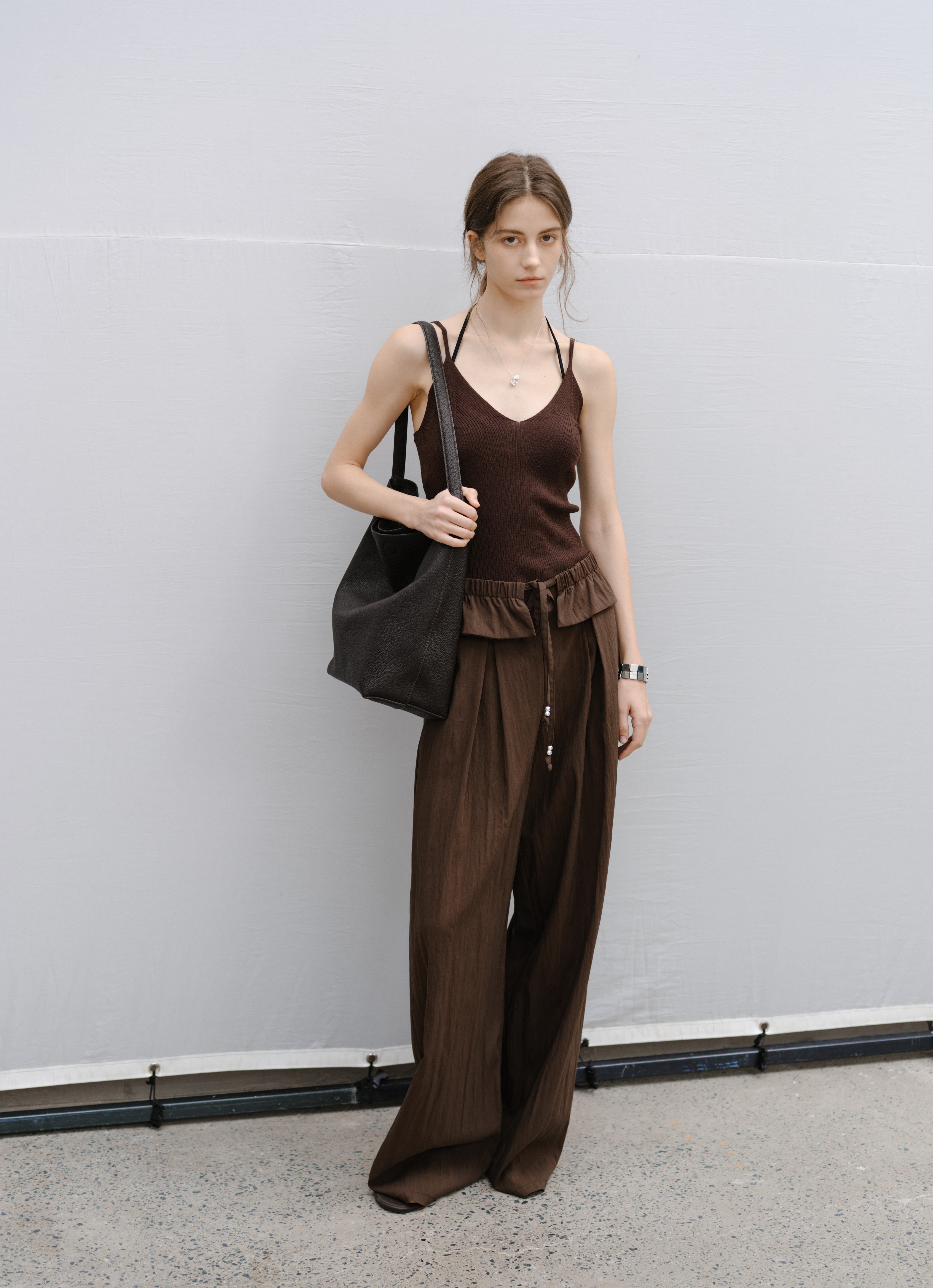 PLEATS WAIST DRAPE PANTS / 플리츠 웨스트 드레이프 팬츠