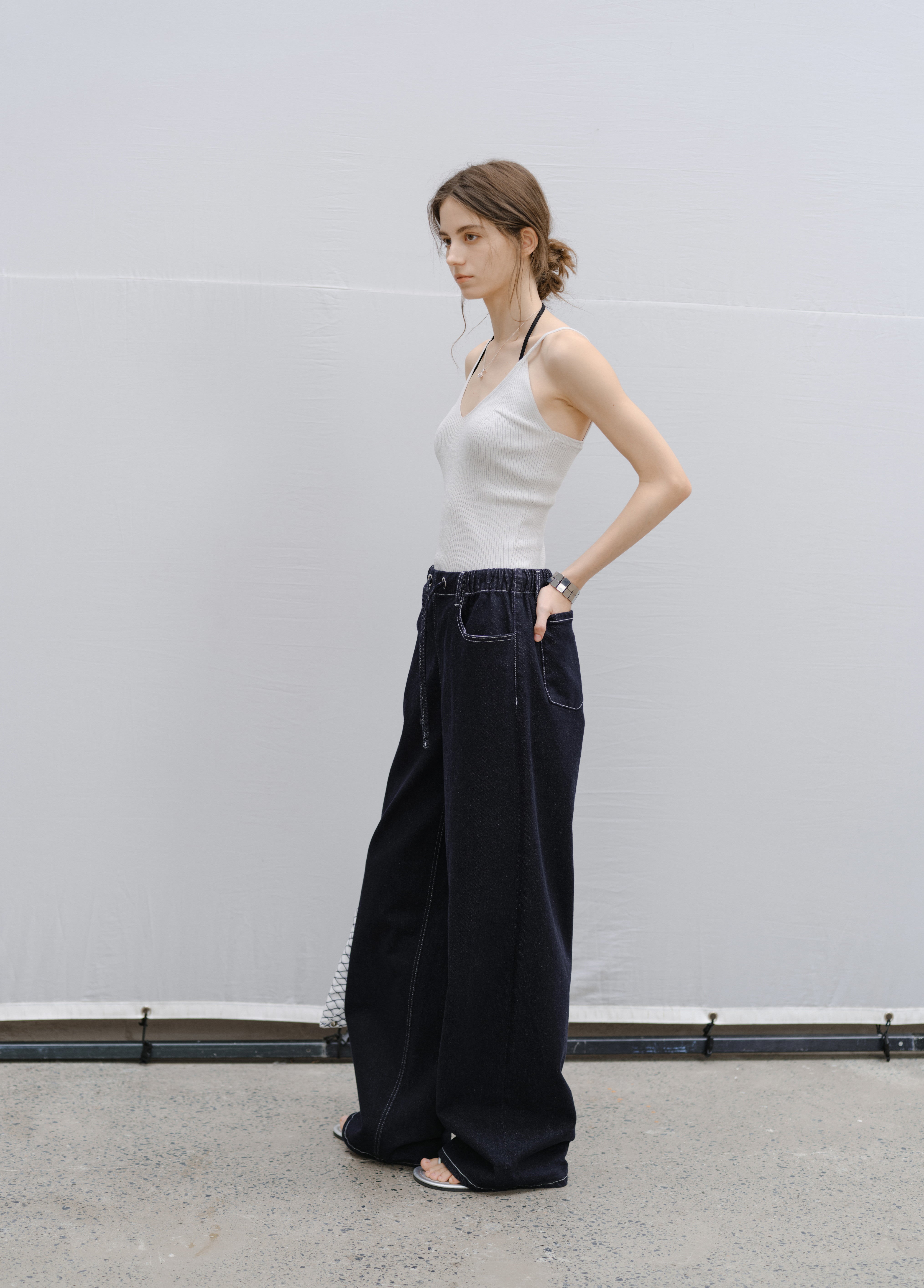 CONTRAST STITCH WIDE JEANS / 콘트라스트 스티치 와이드 청바지