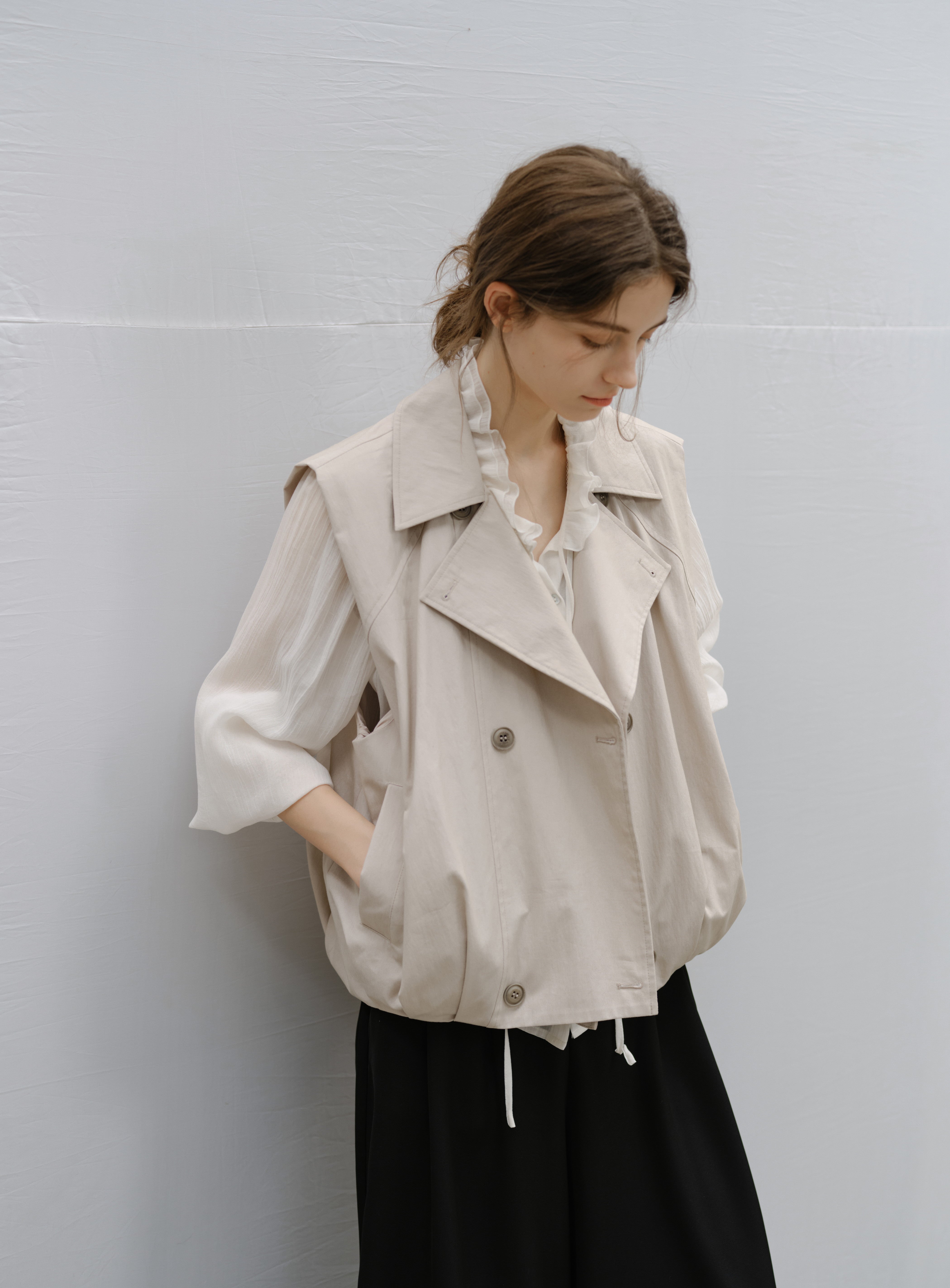 HEM TUCK VEST TRENCH