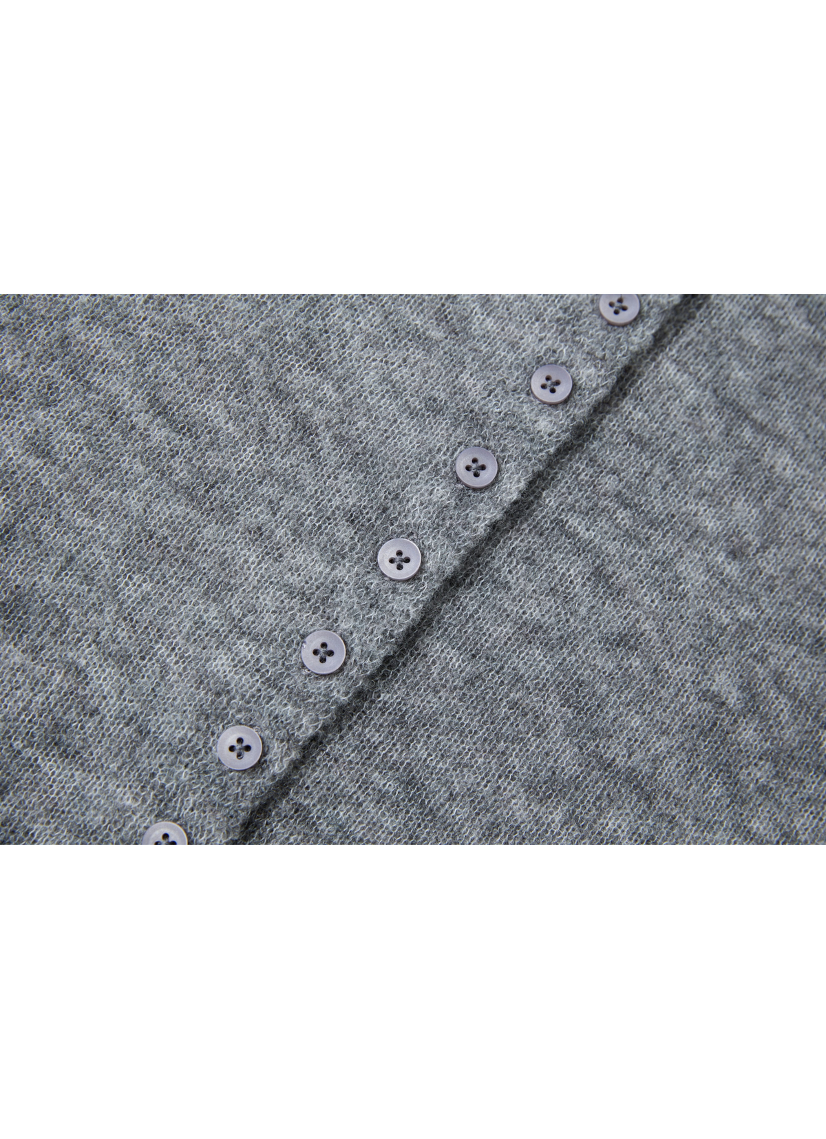 MULTI BUTTON COLOR SWEATER