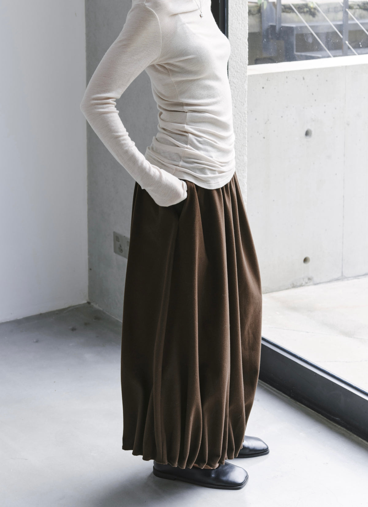 GATHER HEM DRAPE SKIRT