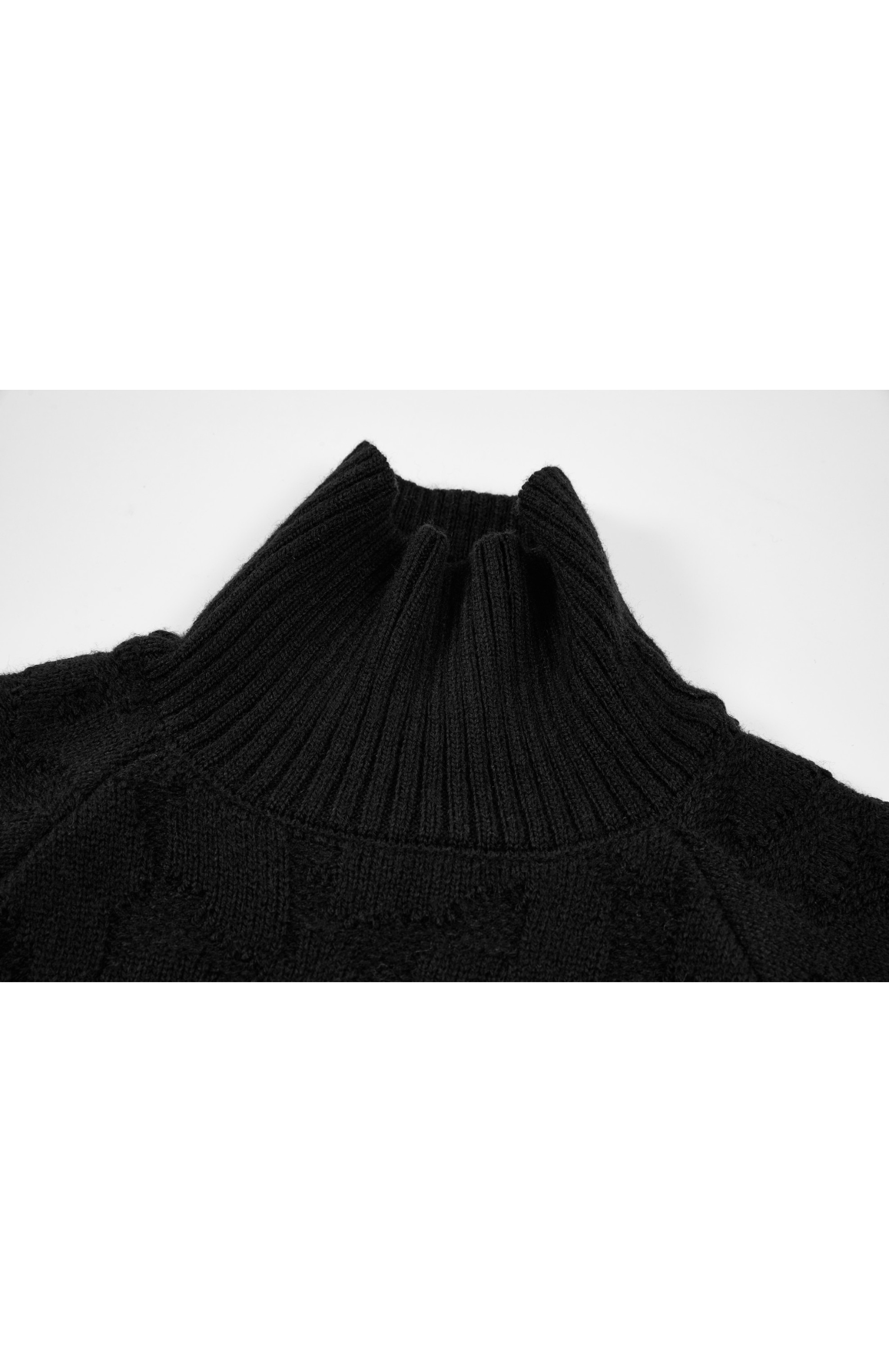 HIGH NECK SWIRL JACQUARD KNIT