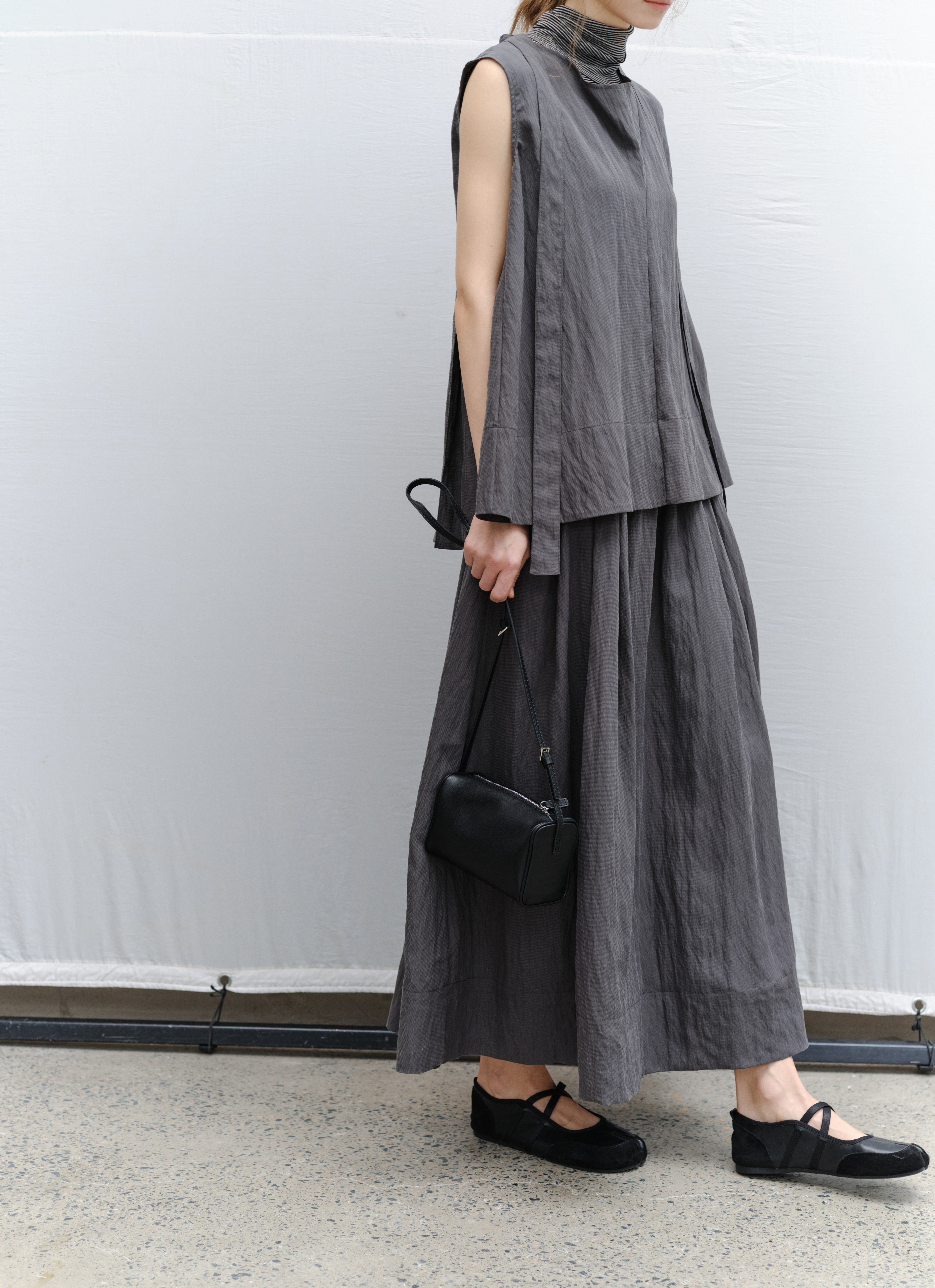 DRY CRINKLE SMOOTH BLOUSE / ドライクリンクルスムースブラウス