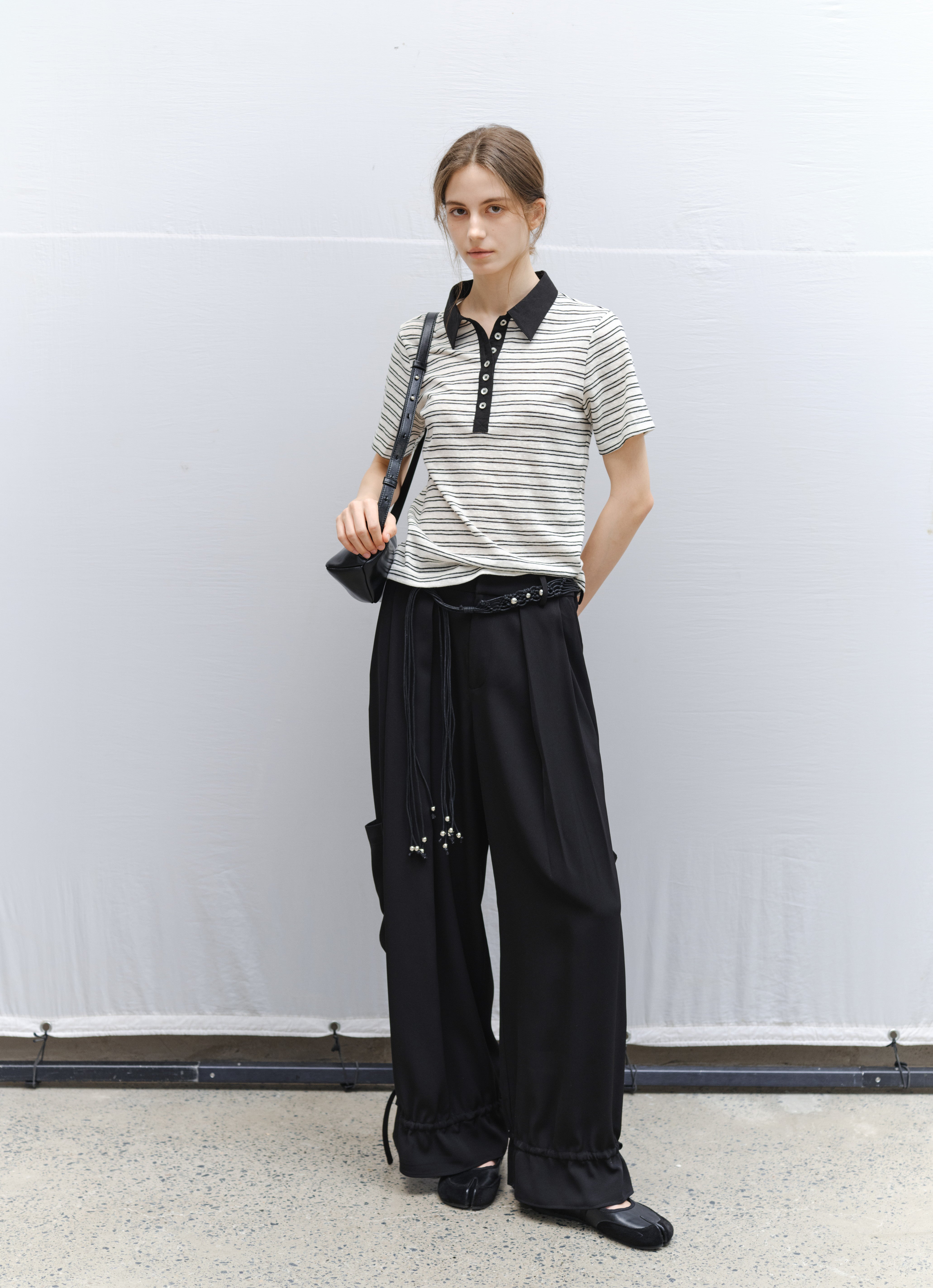 LINEAR BUTTON STRIPE TEE