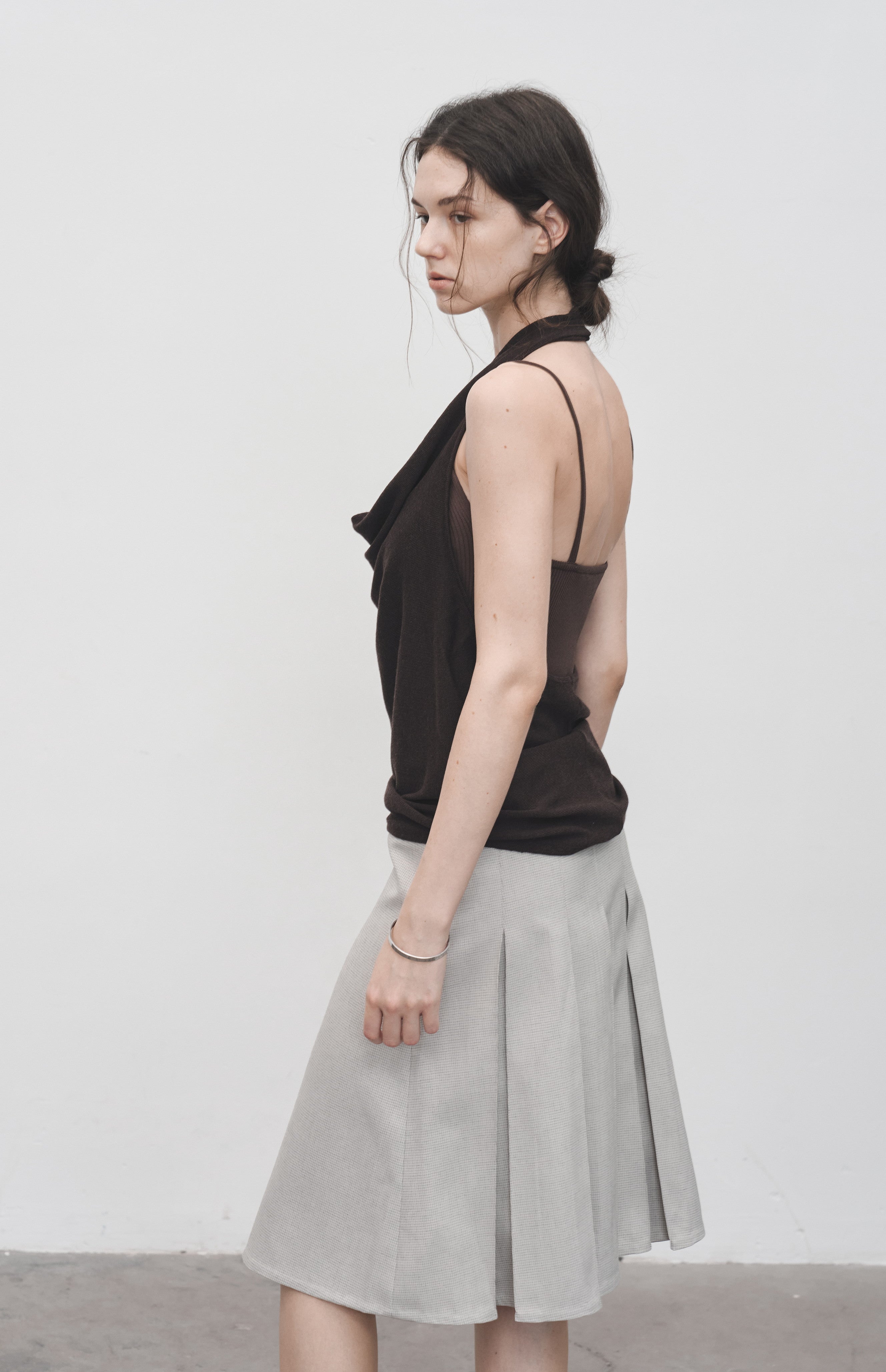 HALTER NECK DRAPED TOP