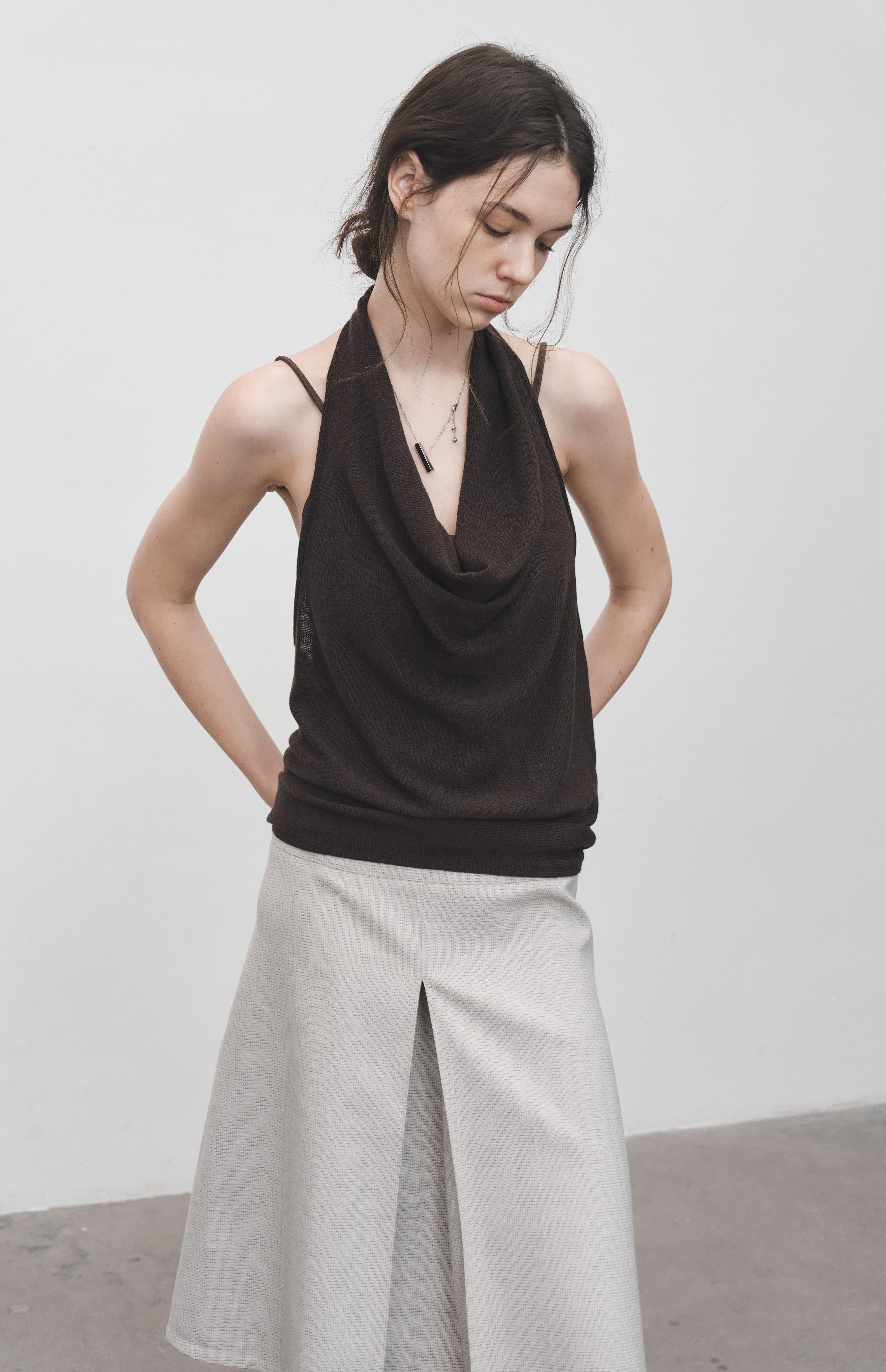 HALTER NECK DRAPED TOP