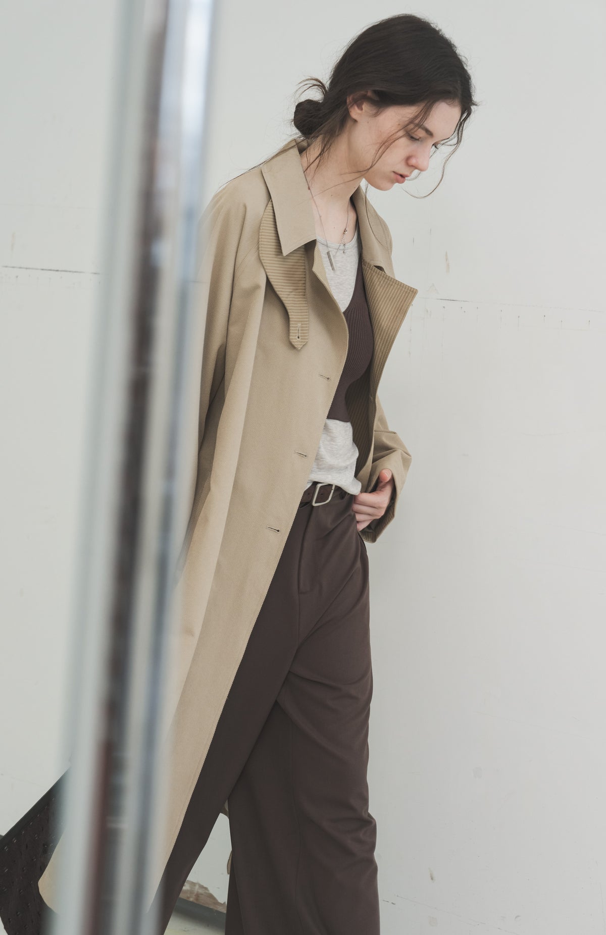 ACCENT STRIPE NECK TRENCH
