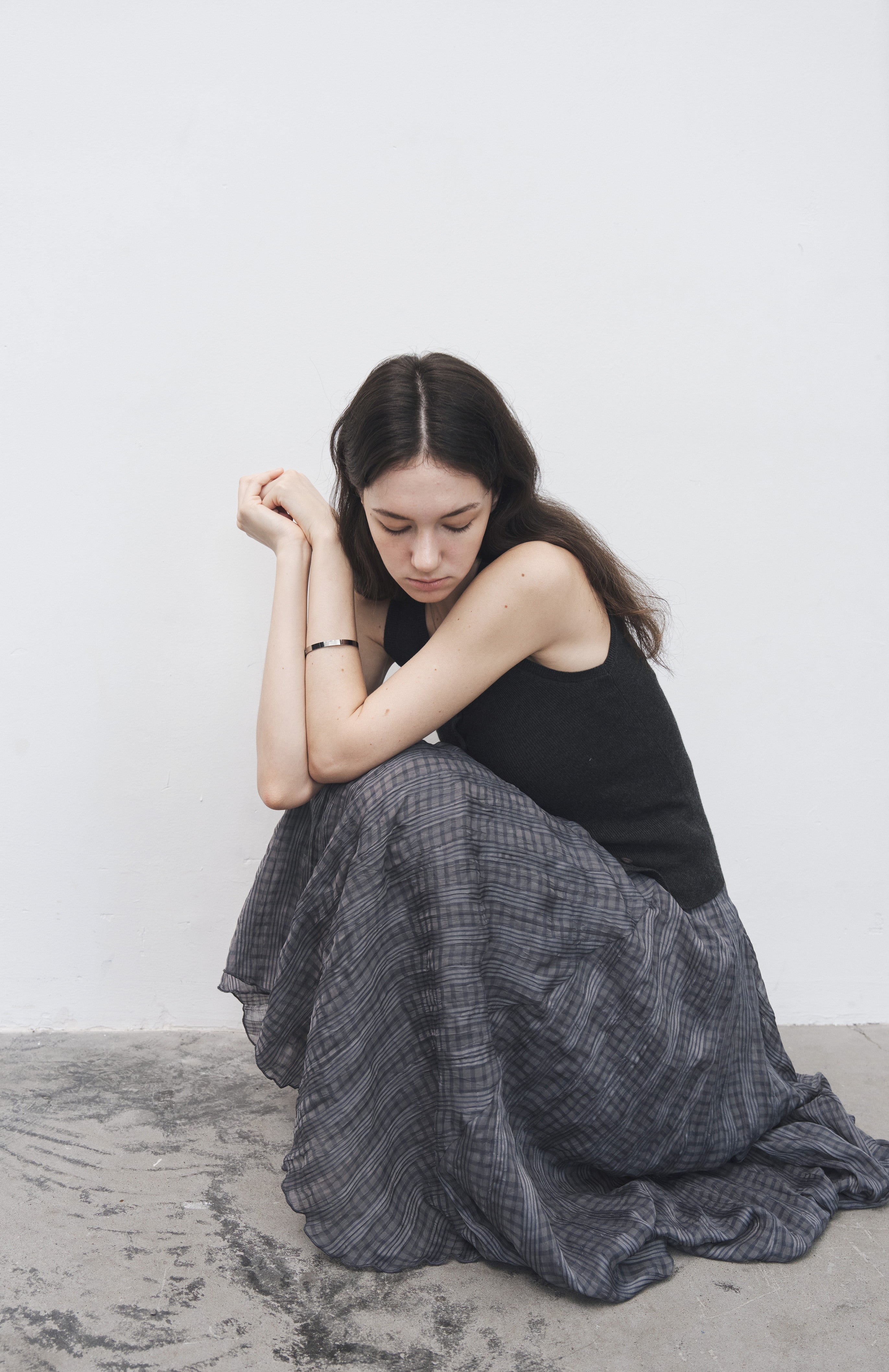 WRINKLED PLAID ASYM SKIRT / 링클 체크 아심 스커트