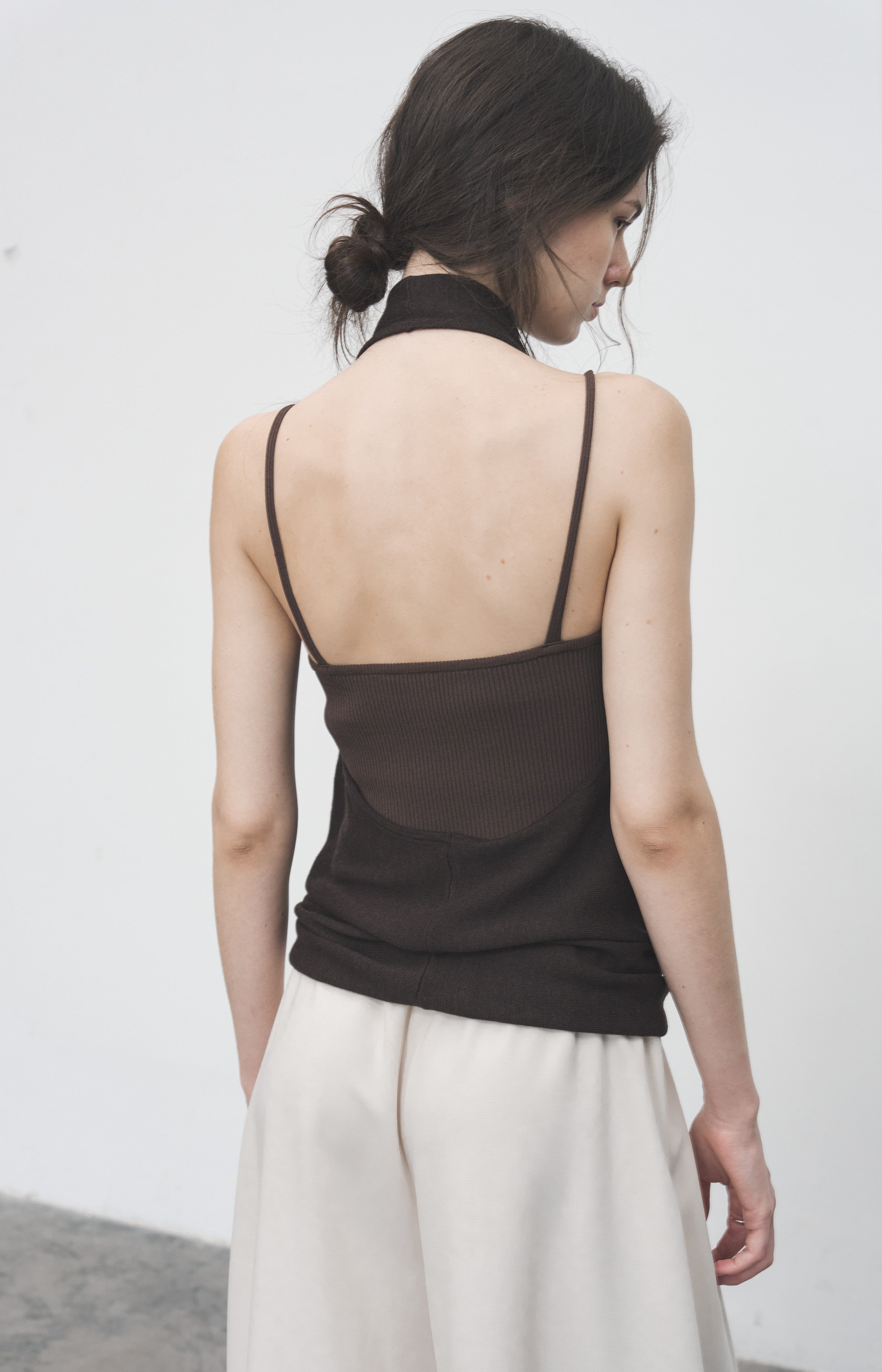HALTER NECK DRAPED TOP