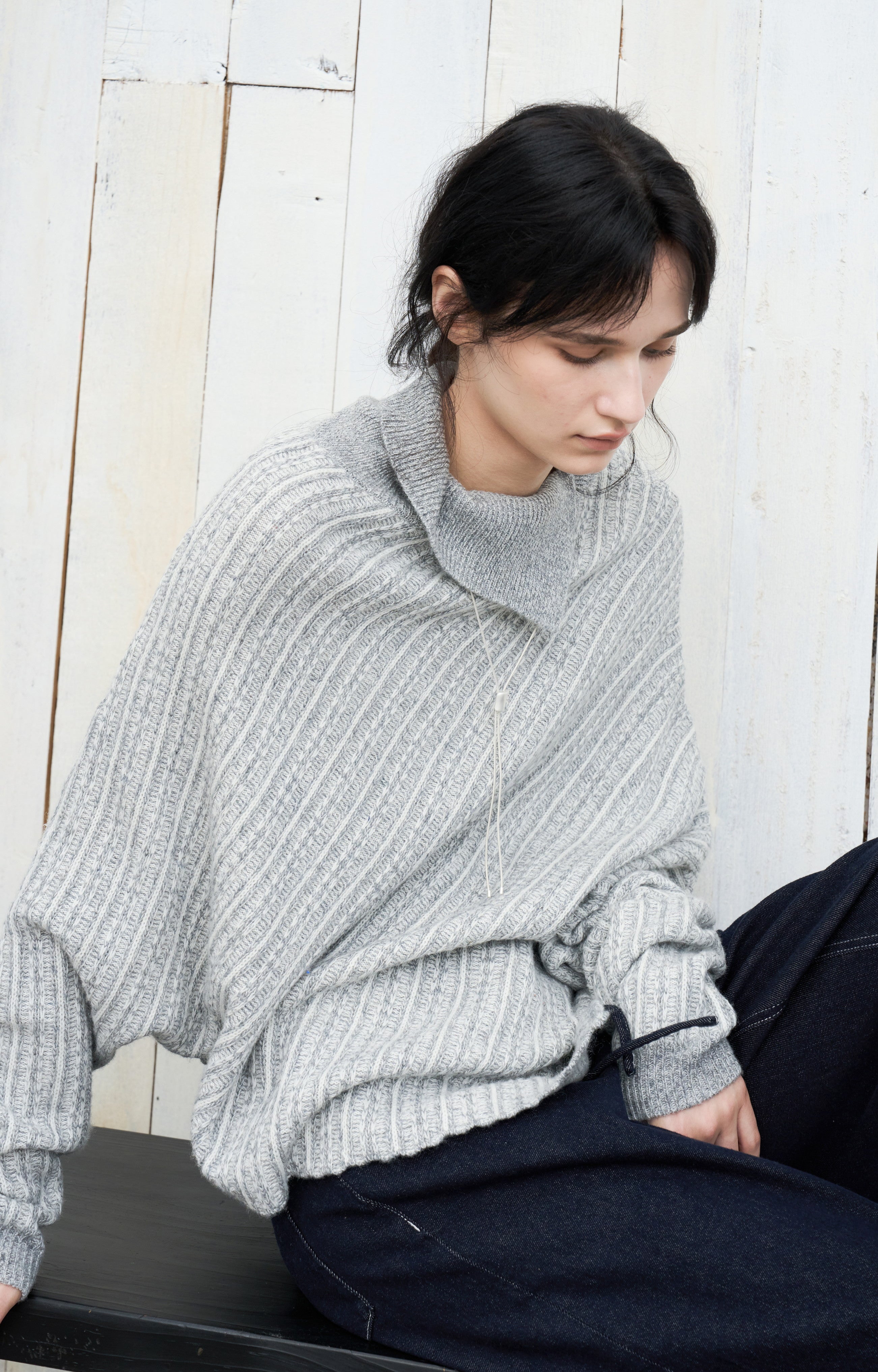 ASYMMETRIC OVER KNIT SWEATER / アシンメトリーオーバーニットセーター