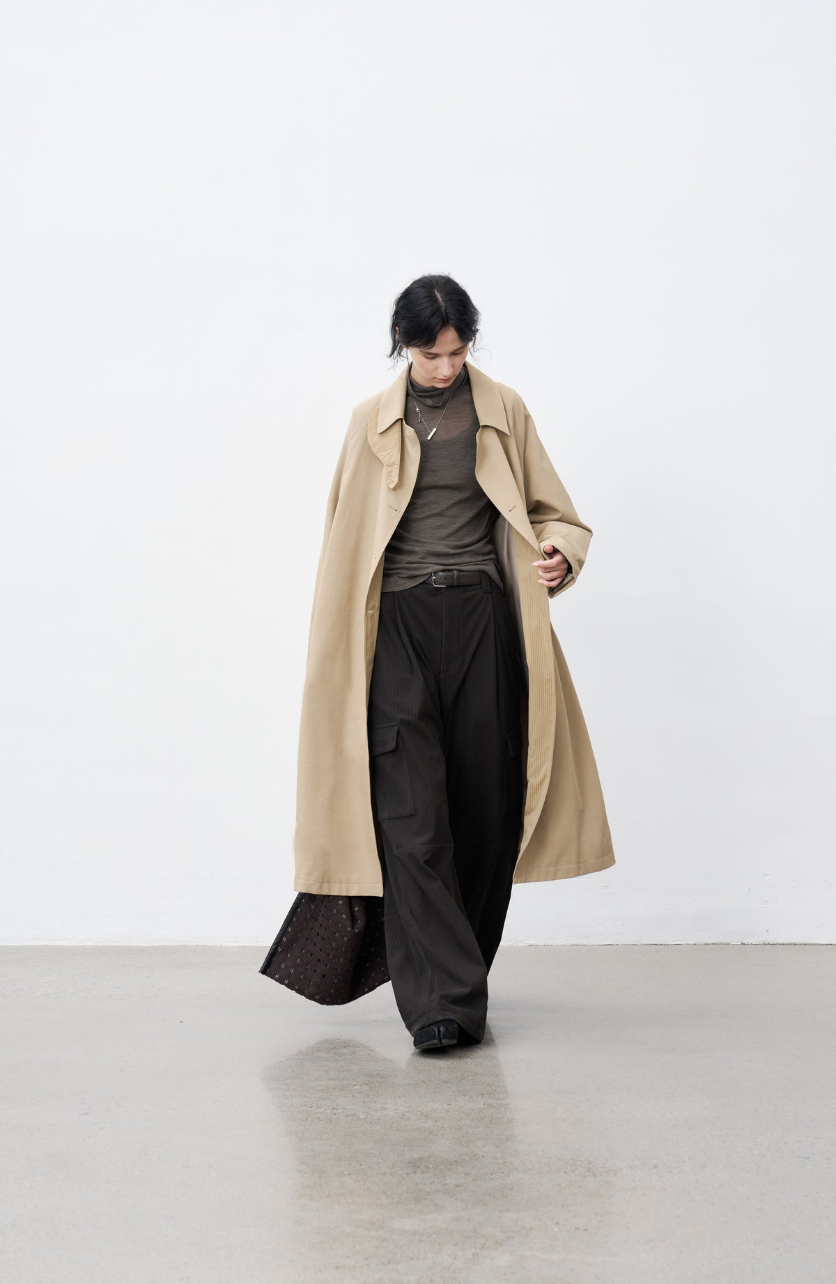 ACCENT STRIPE NECK TRENCH