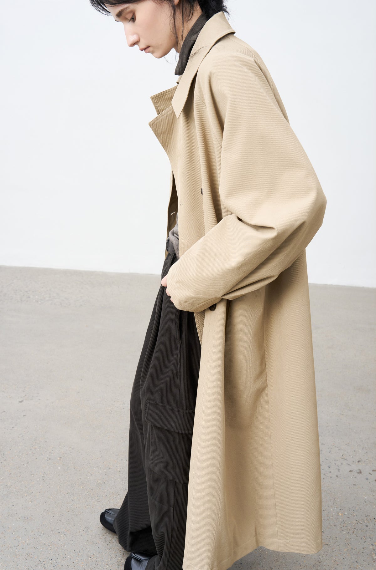 ACCENT STRIPE NECK TRENCH