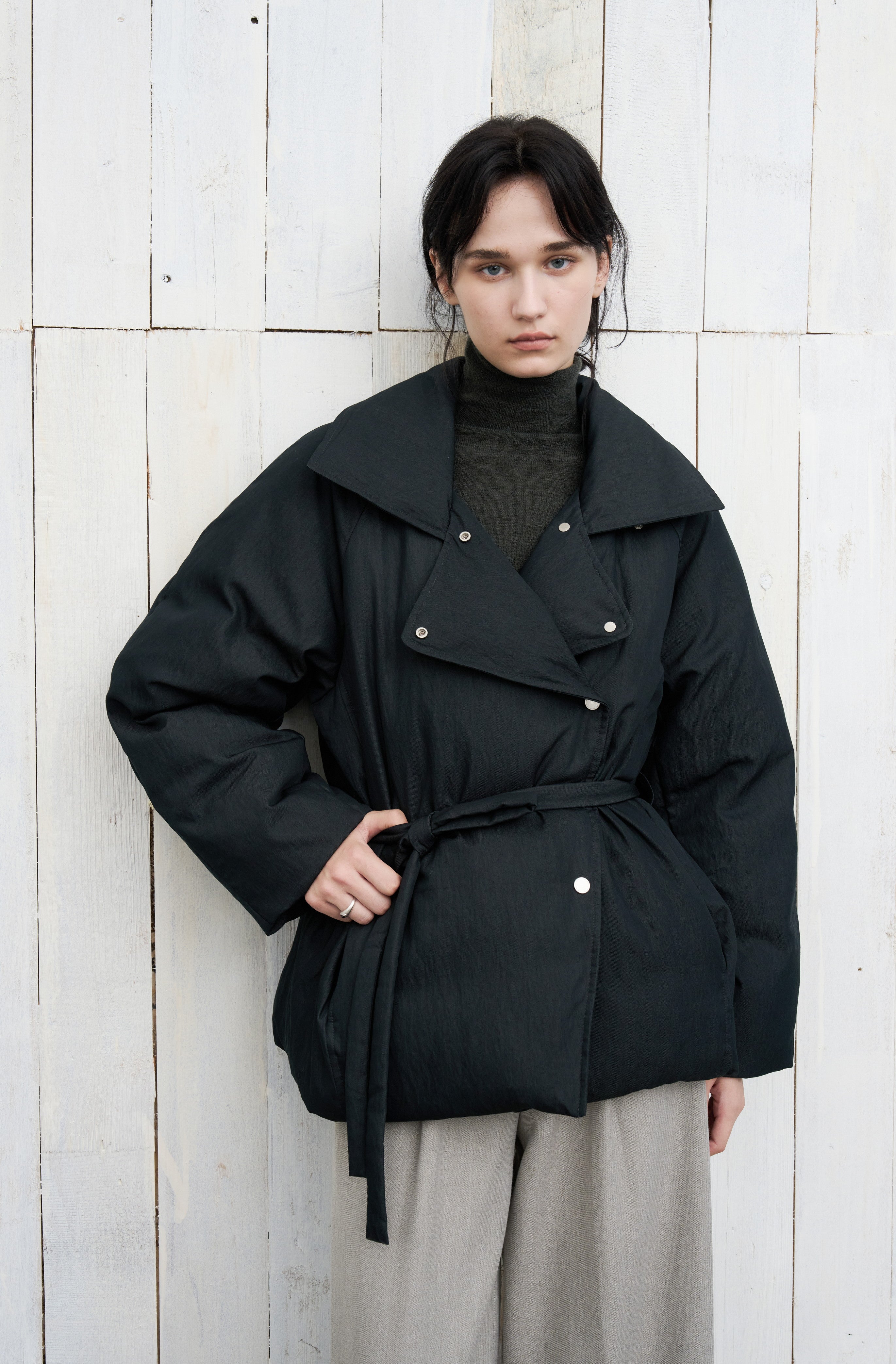 EDGE COLOR LAPEL DOWN / 엣지 컬러 라펠 다운