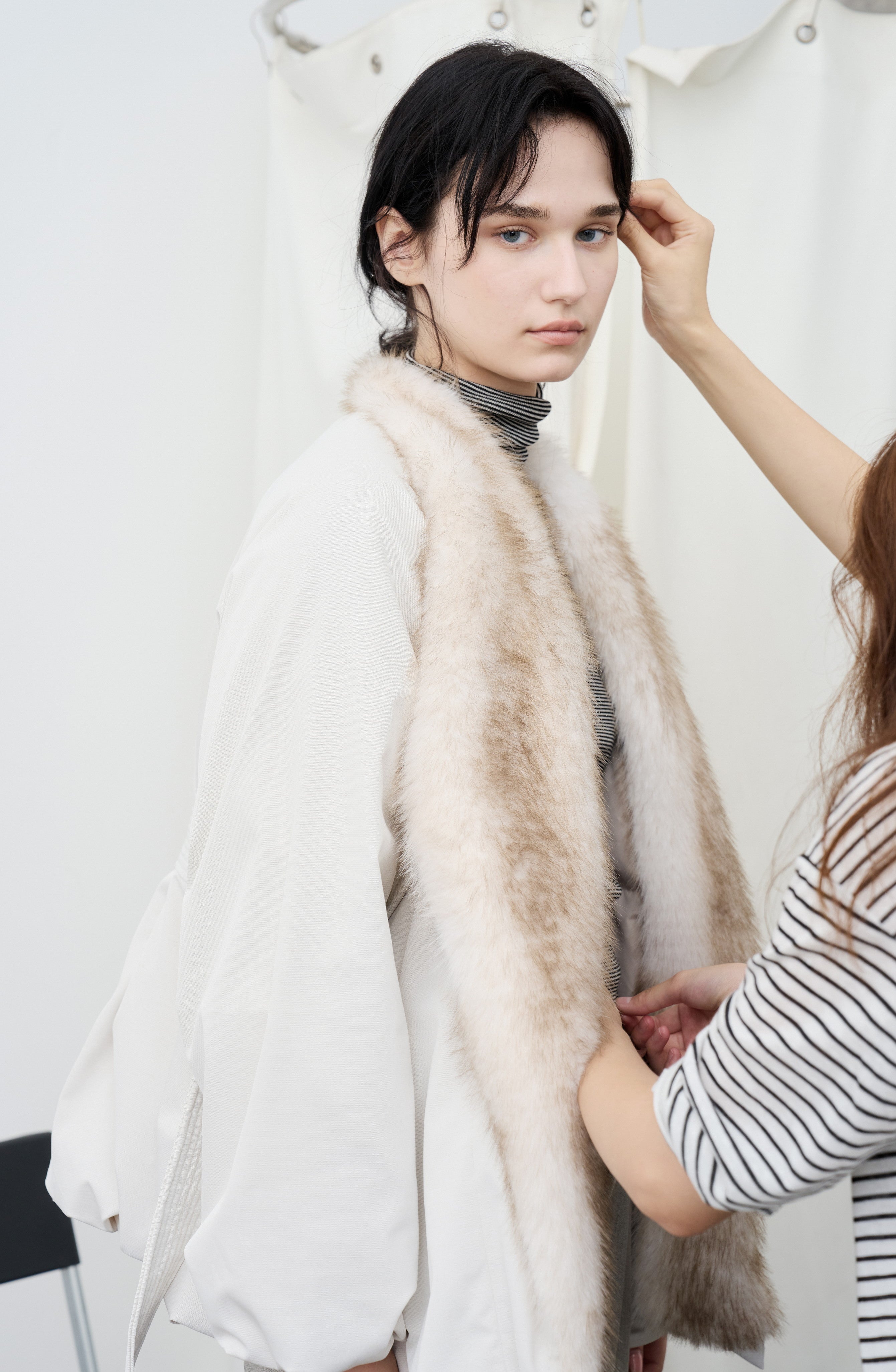 FUR LAPEL DRAPE DOWN