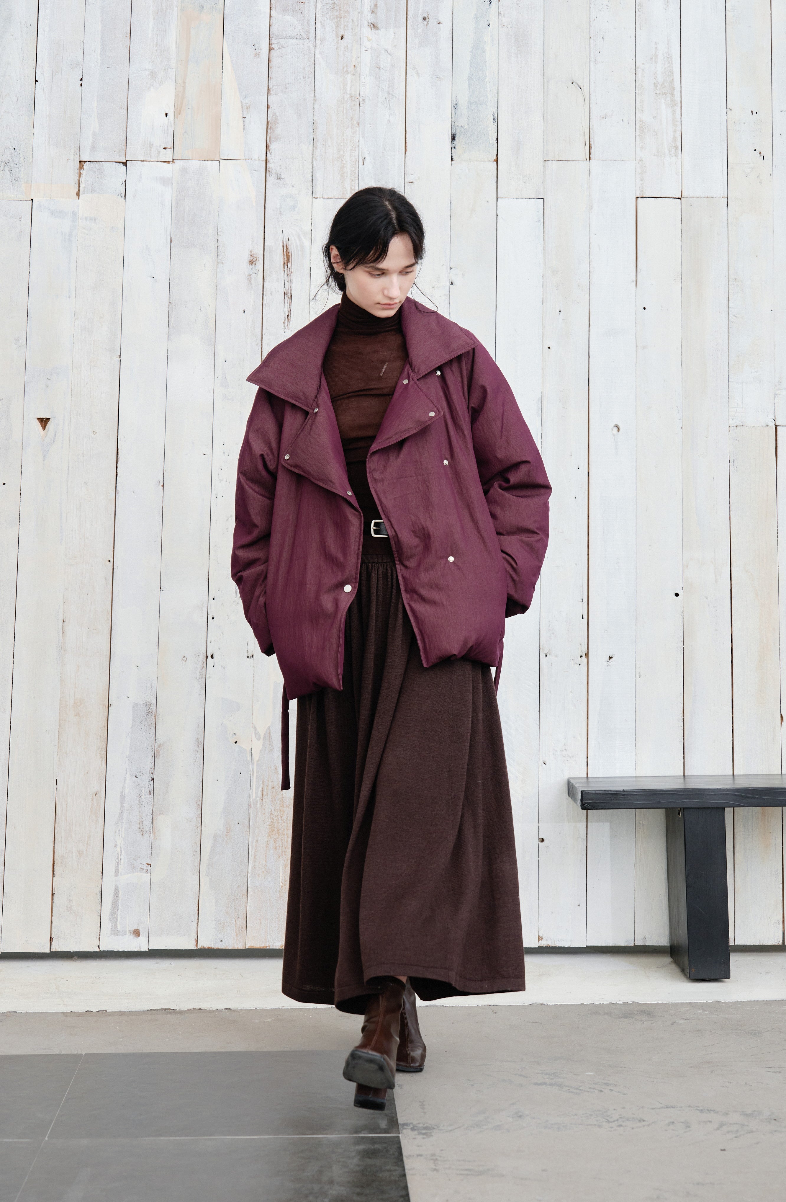 EDGE COLOR LAPEL DOWN