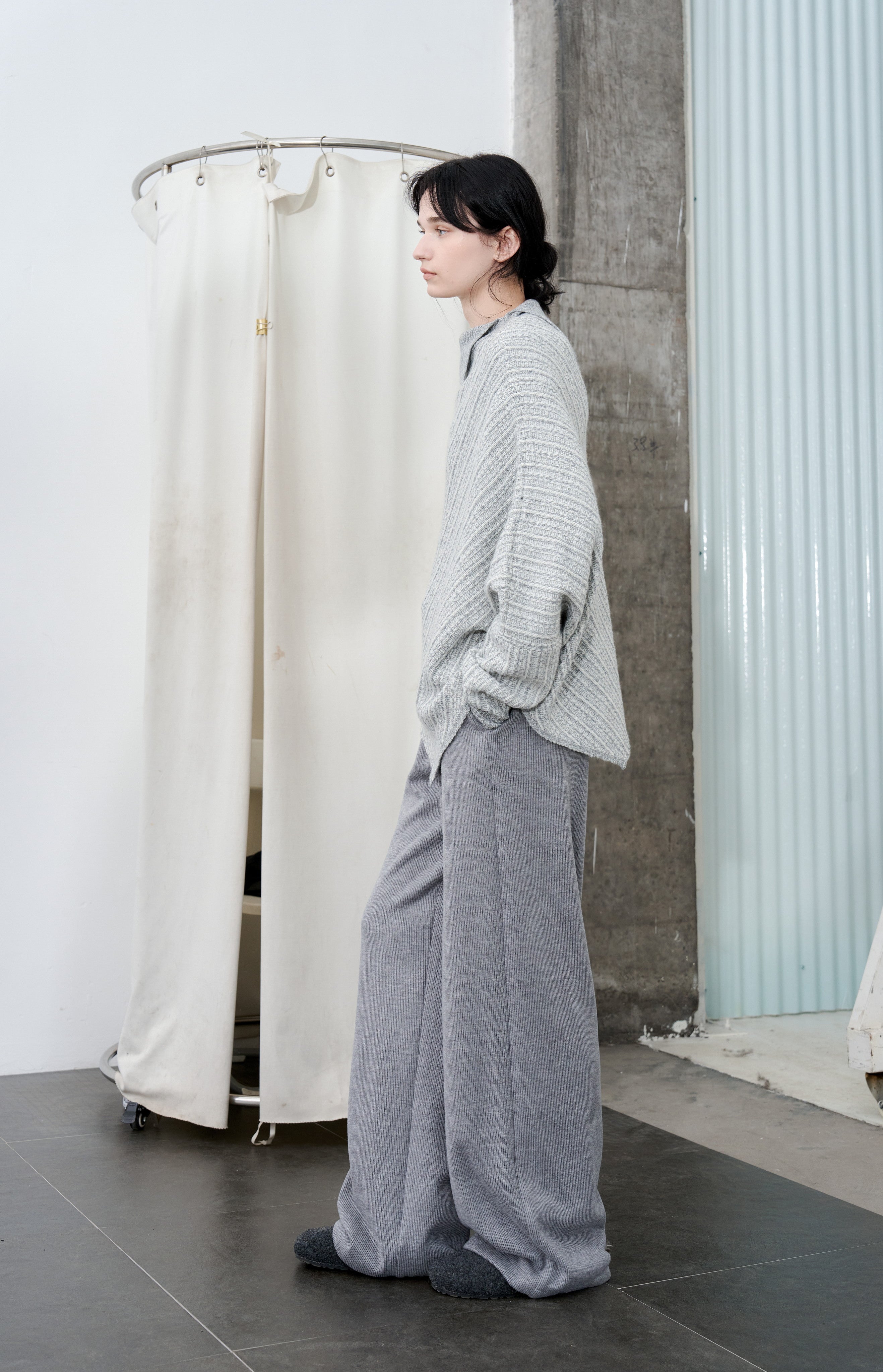 ASYMMETRIC OVER KNIT SWEATER
