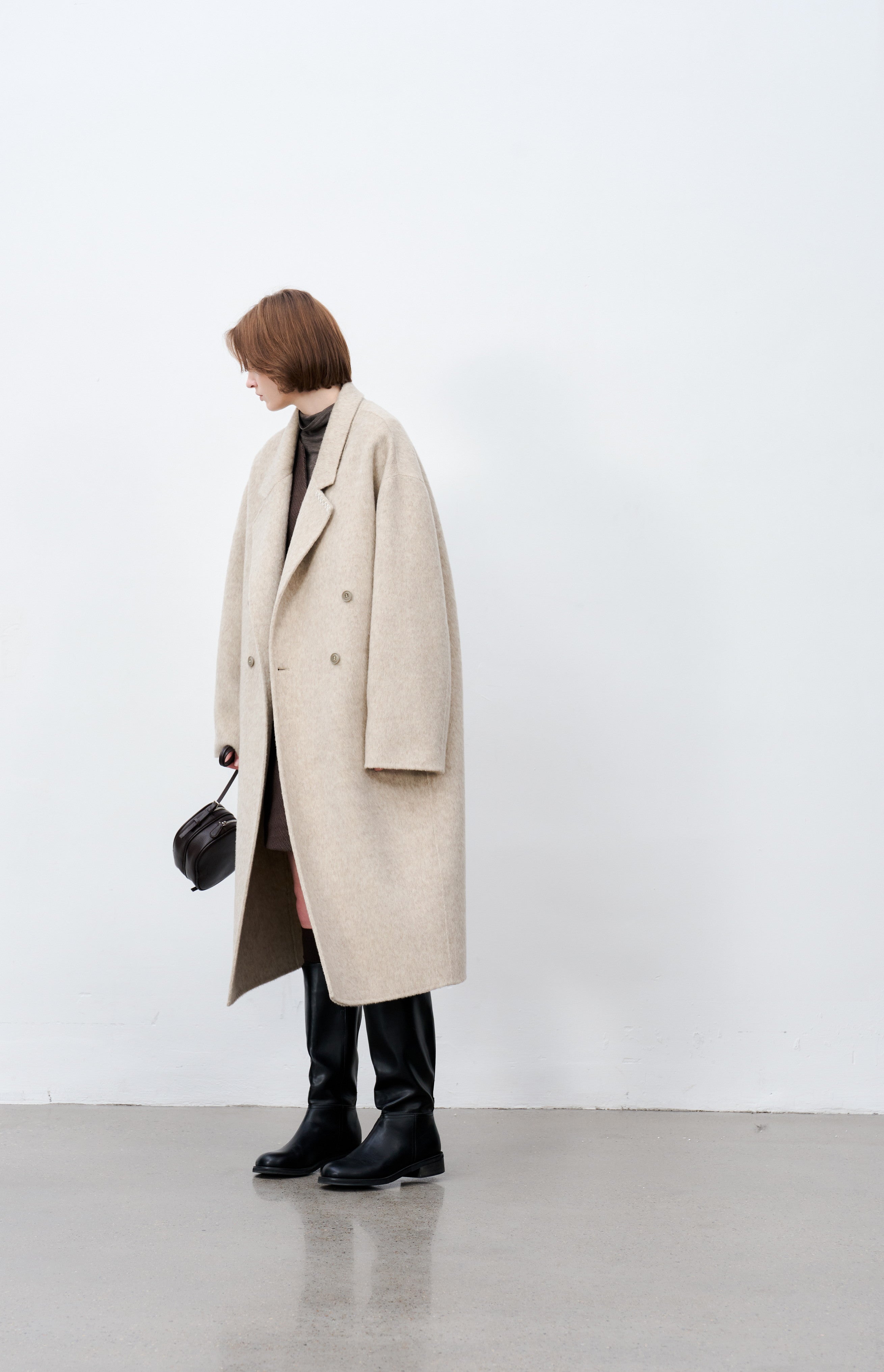 SOFT FURRY WOOL COAT / 소프트 파리 울 코트