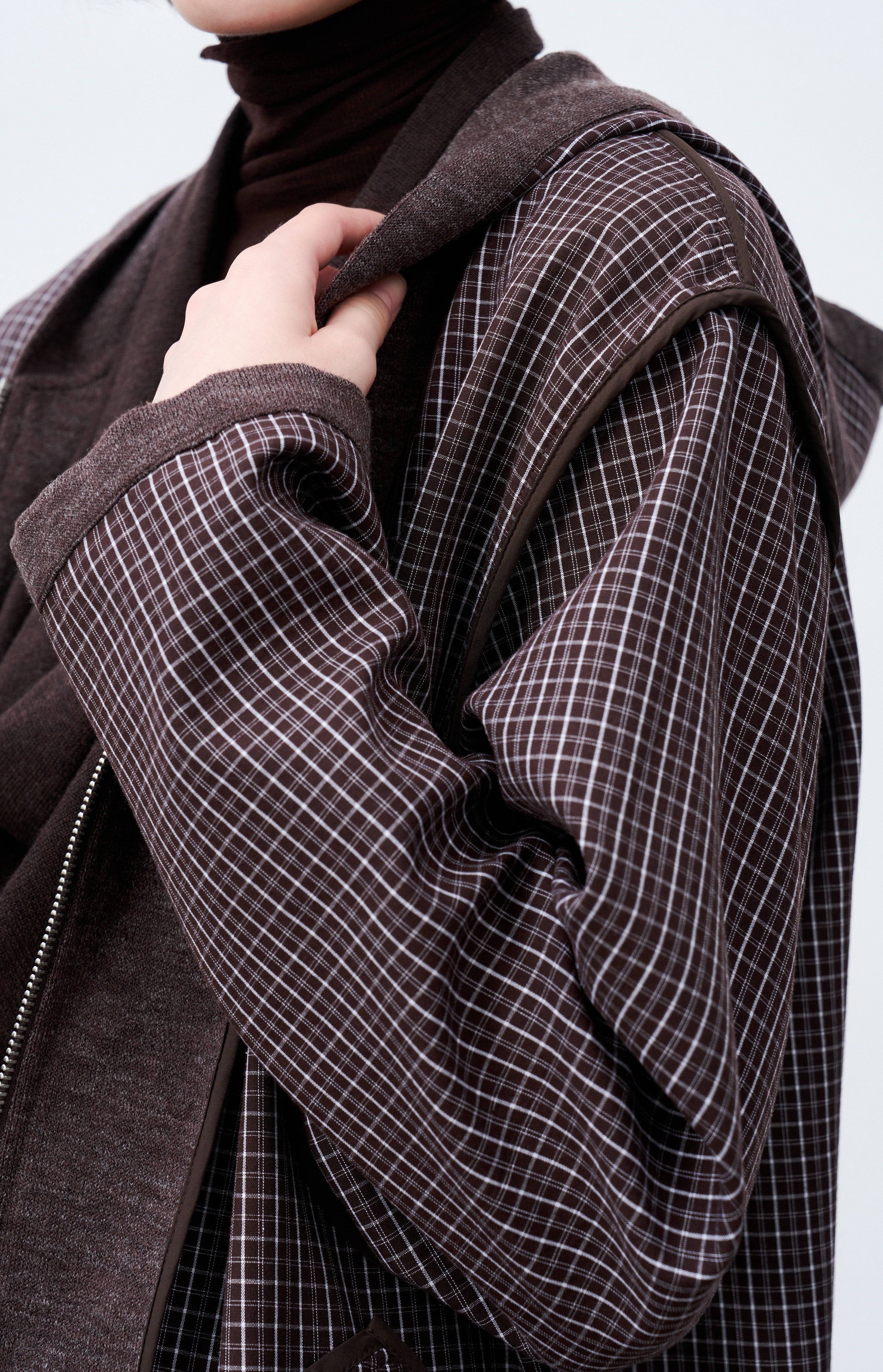 REVERSIBLE PLAID HOODED CARDIGAN / 리버시블 체크 푸드 카디건