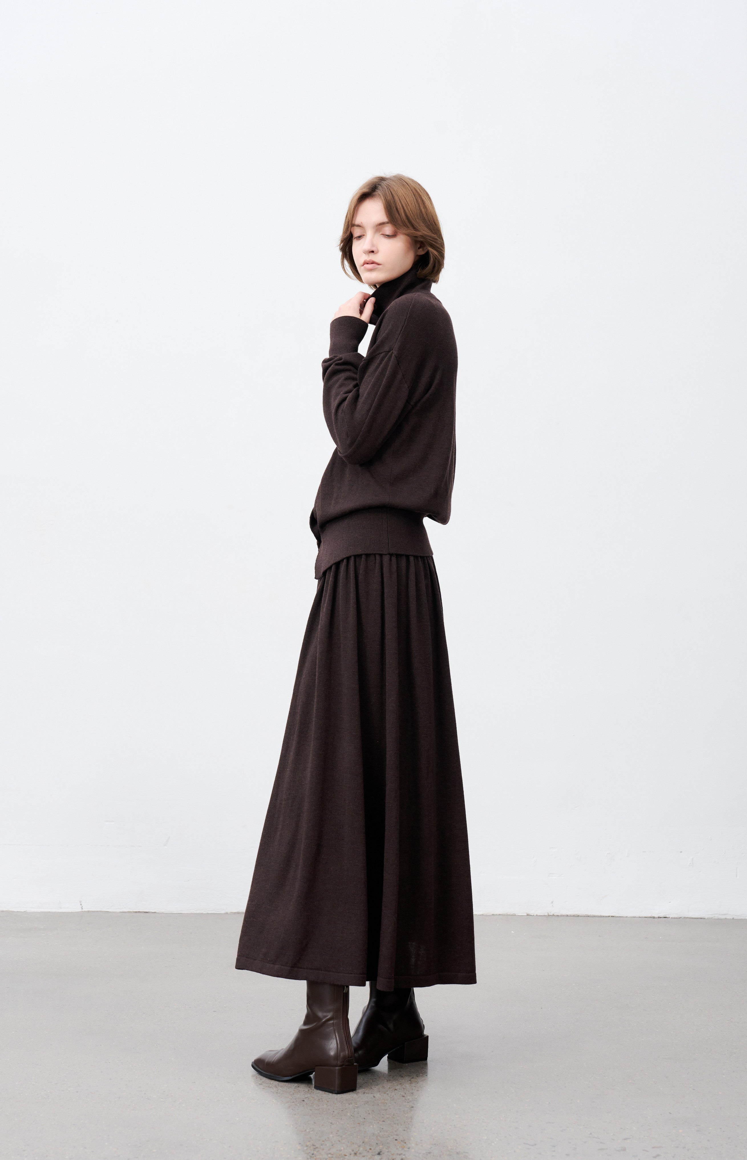 SOFT PLEATED DRAPE SKIRT