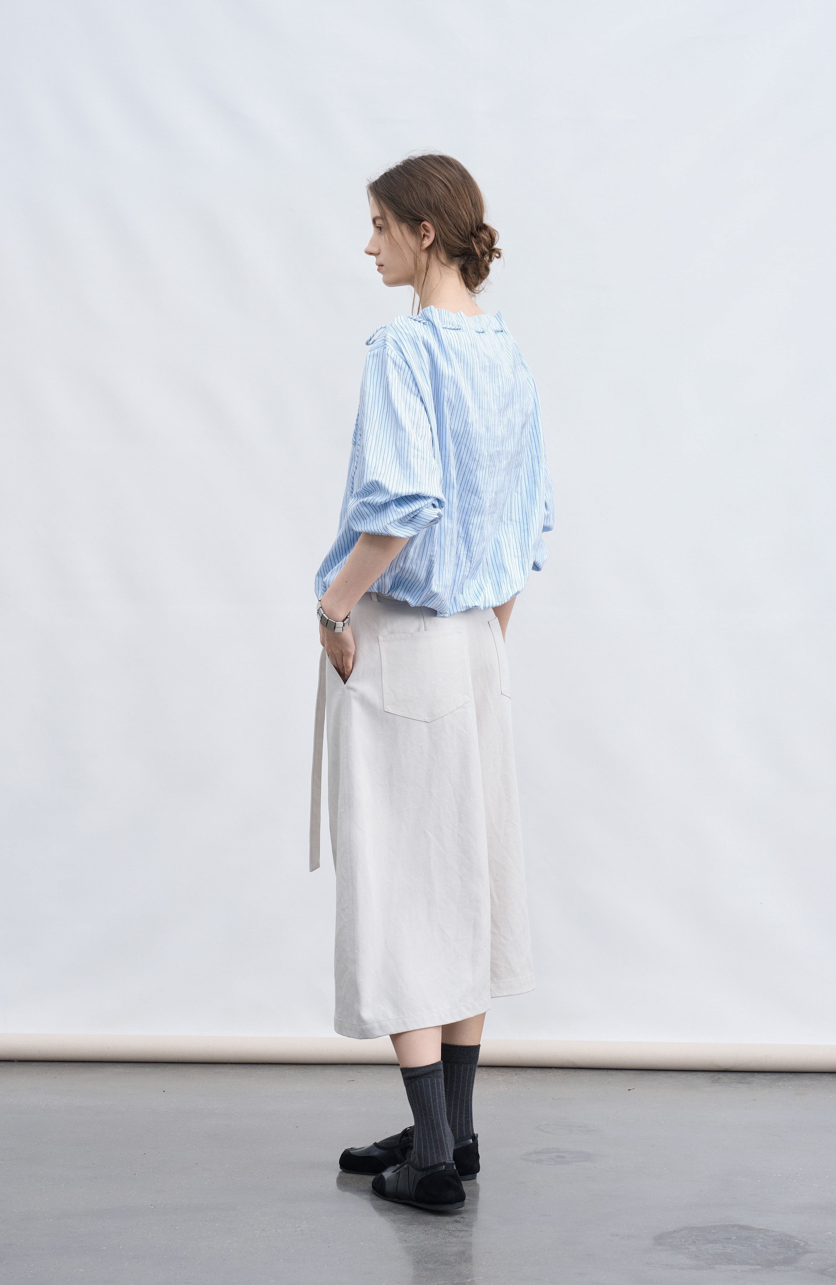 WIDE CURVE HALF PANTS