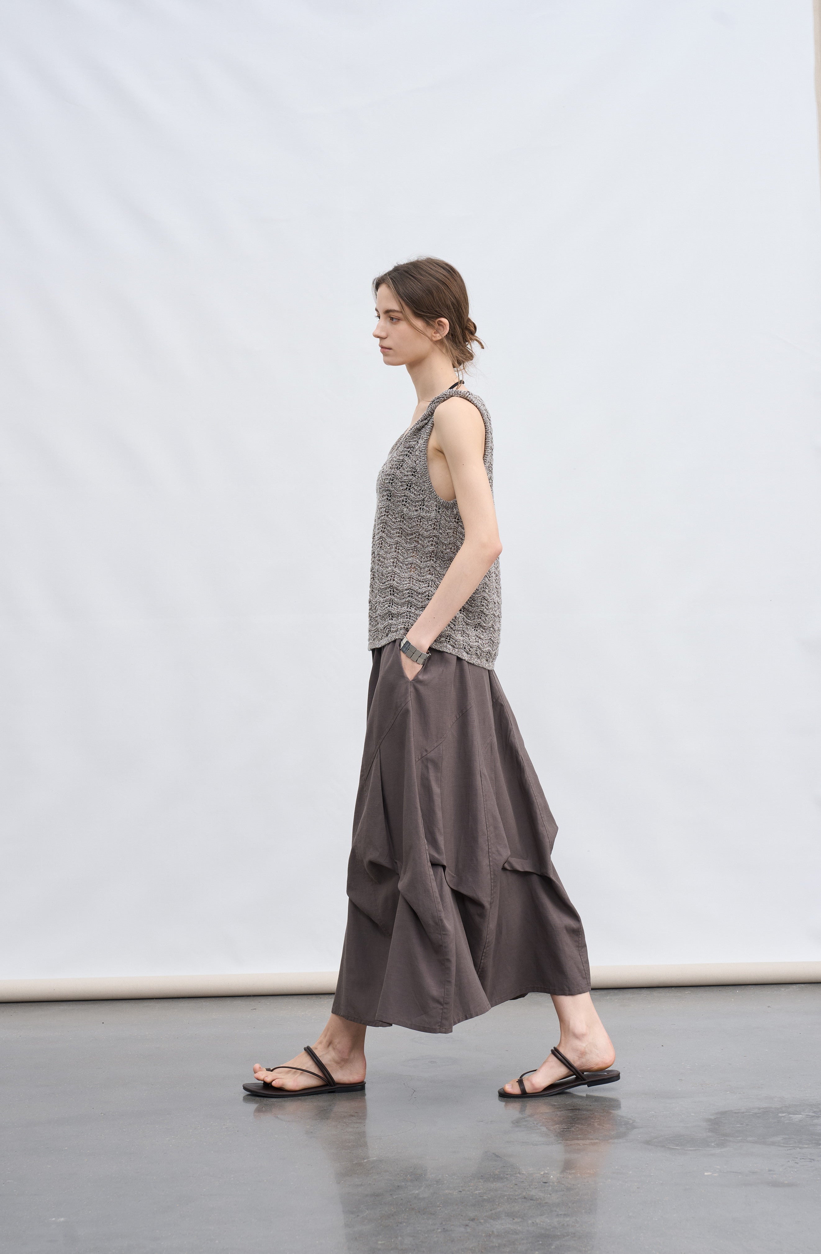 LOOSE TWIST KNIT VEST