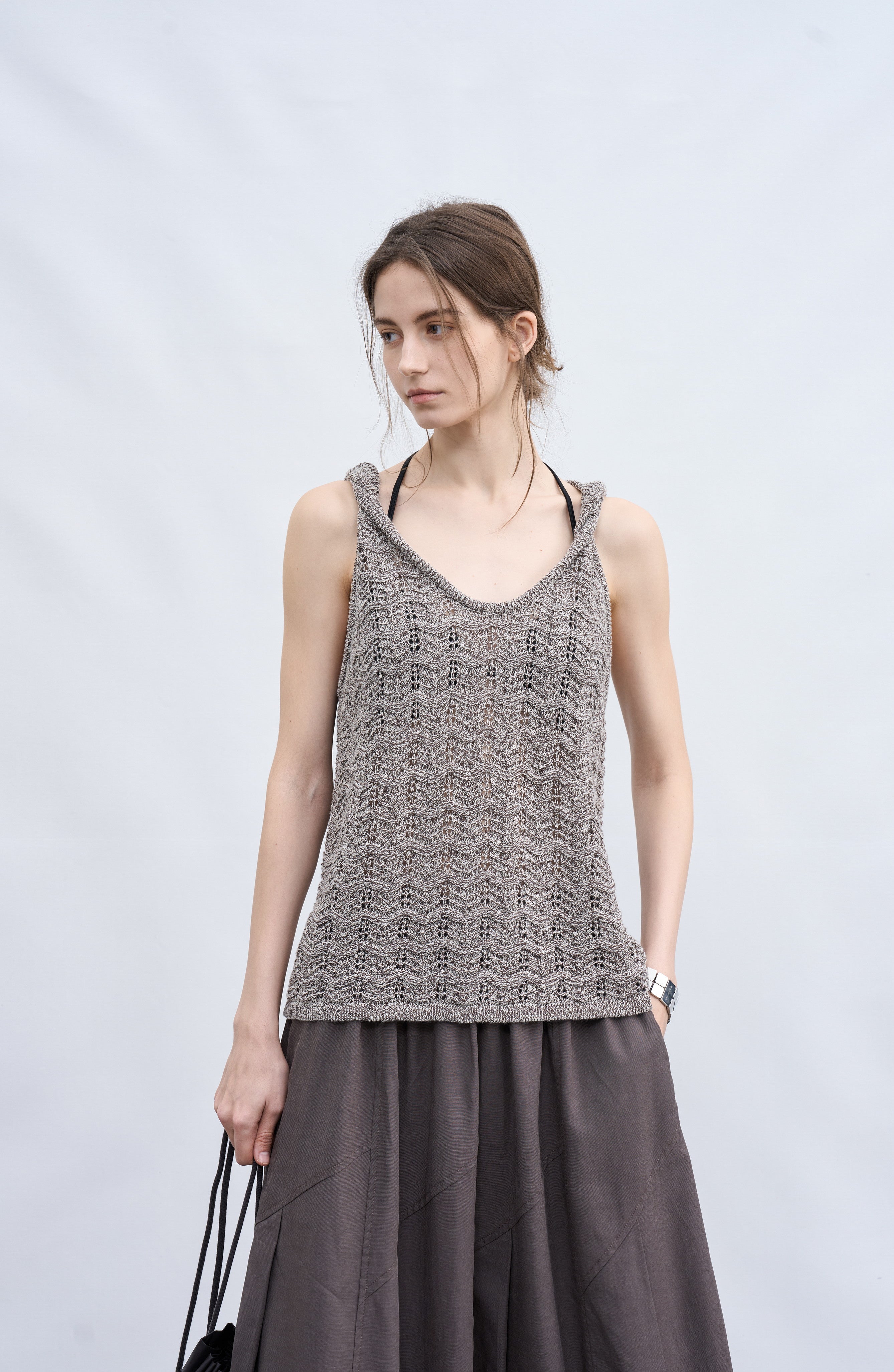 LOOSE TWIST KNIT VEST