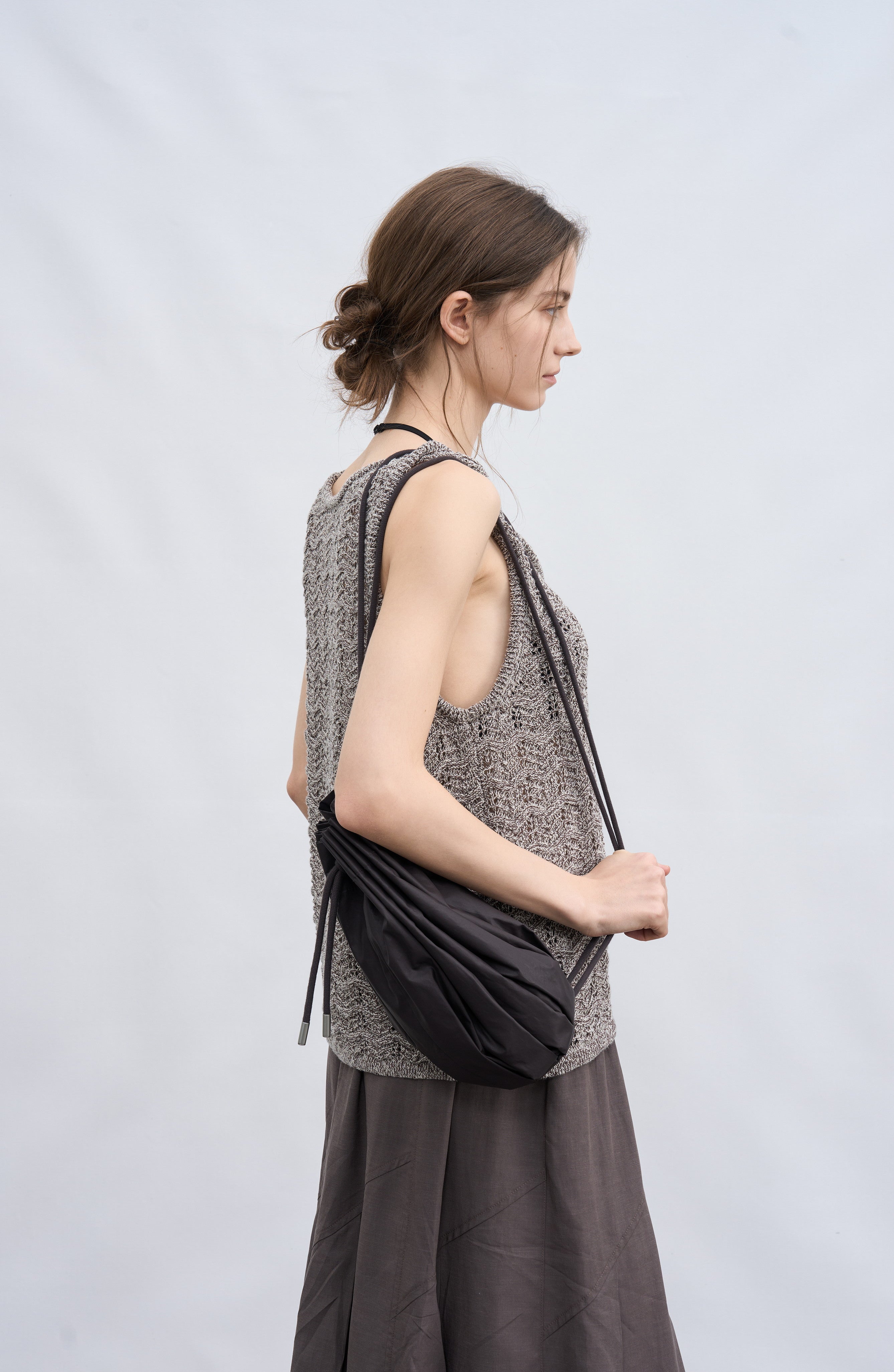 LOOSE TWIST KNIT VEST