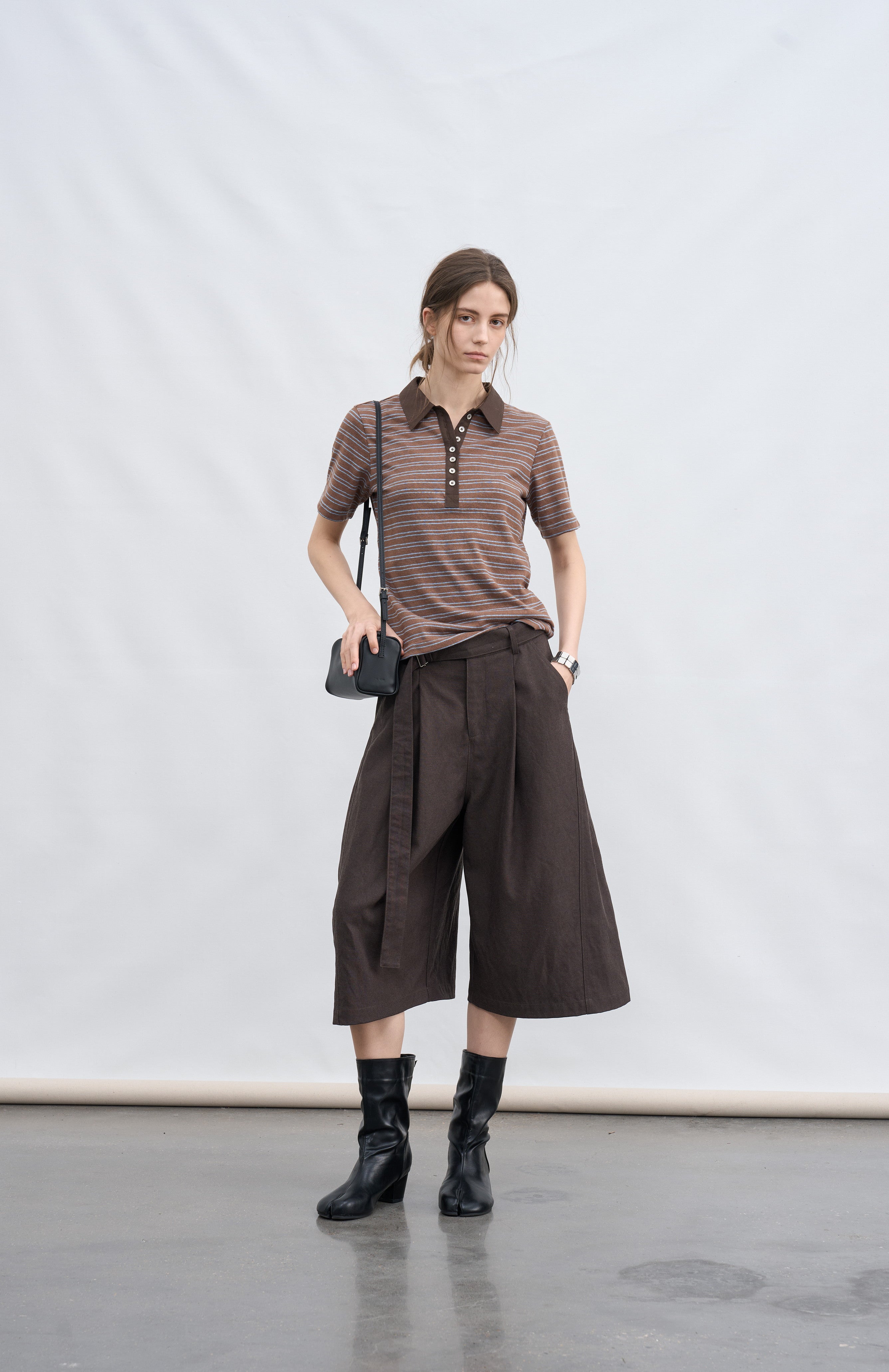 WIDE CURVE HALF PANTS