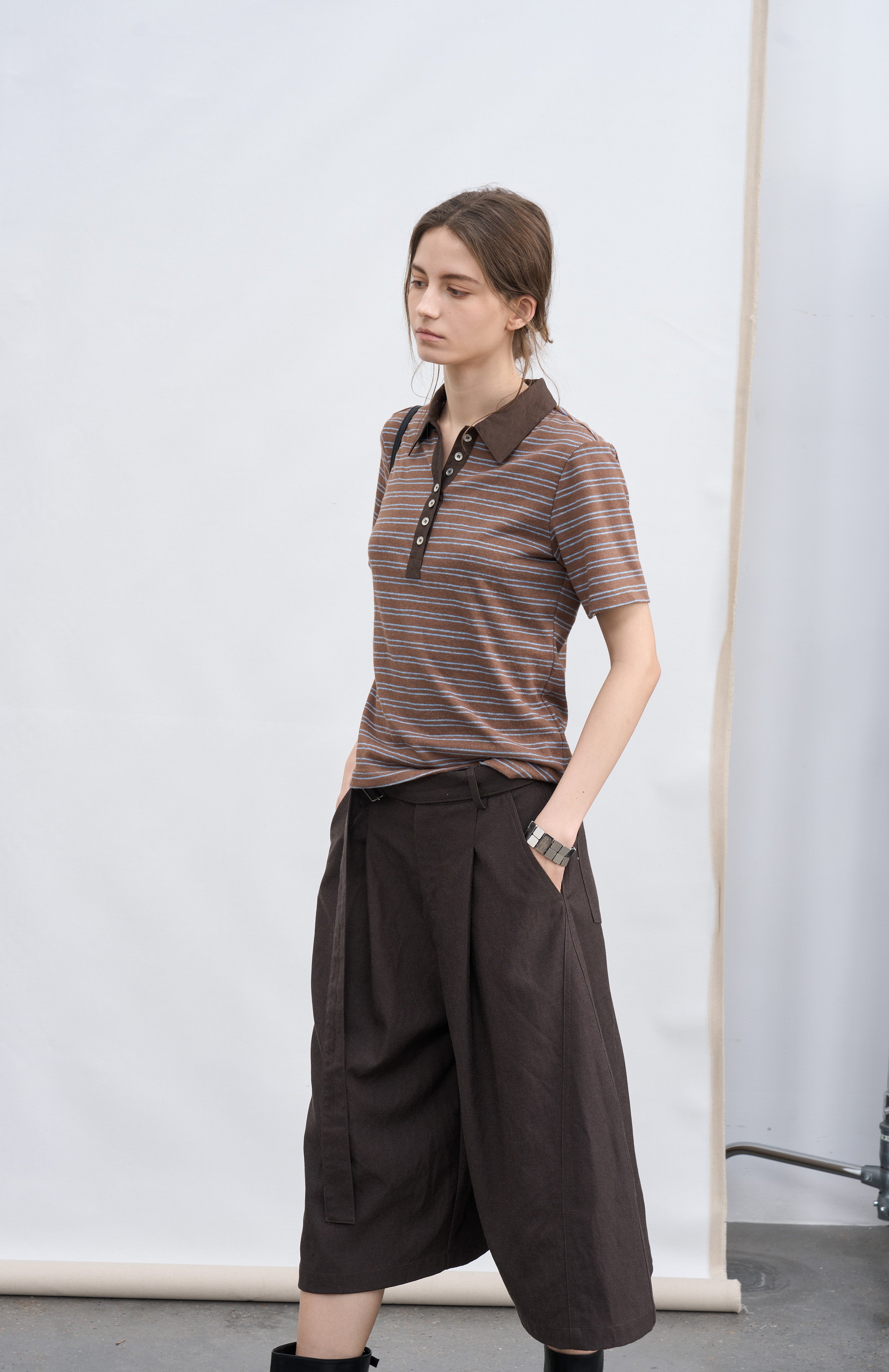 WIDE CURVE HALF PANTS