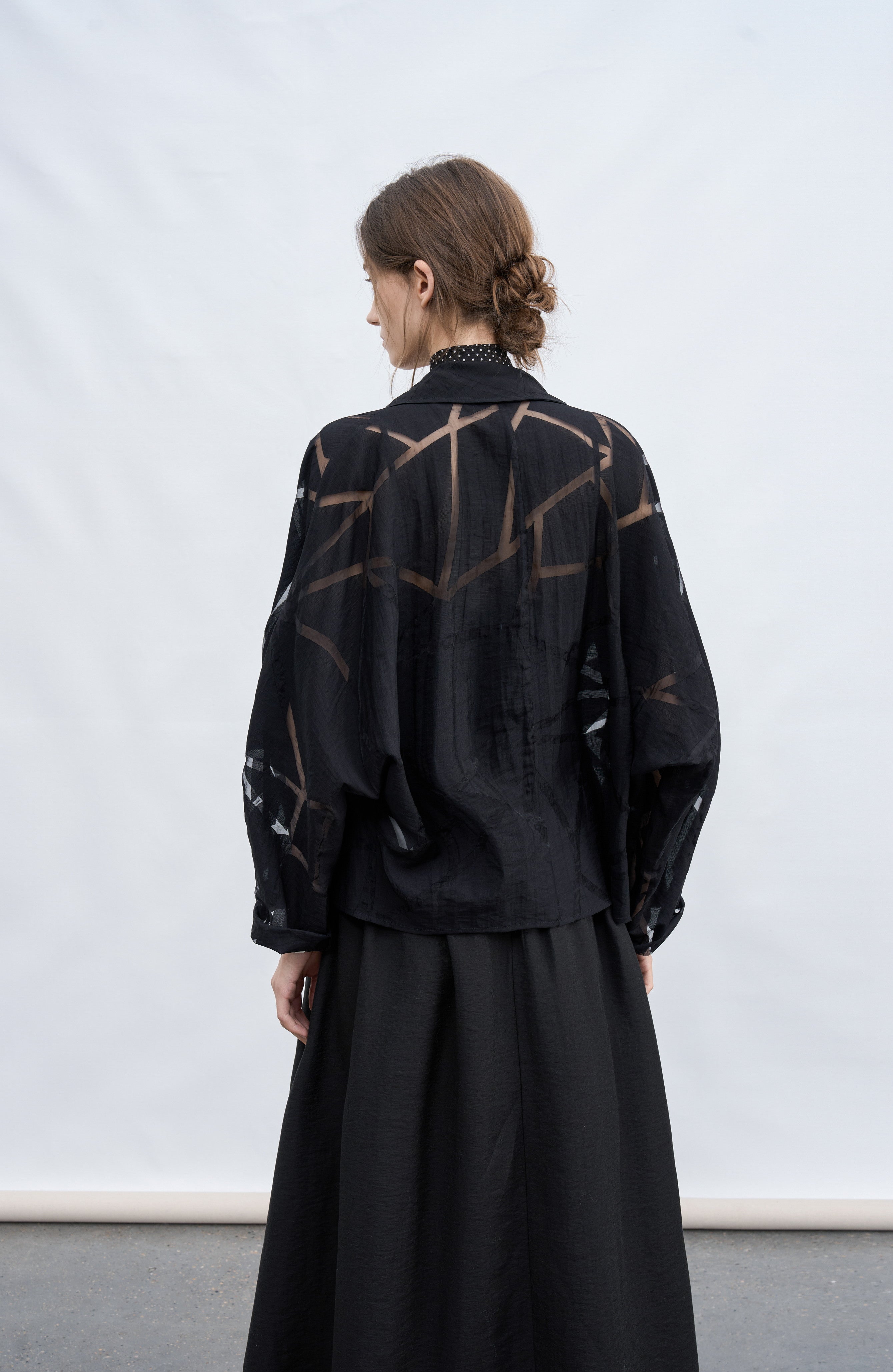 GEOMETRIC SHEER LIGHT JACKET