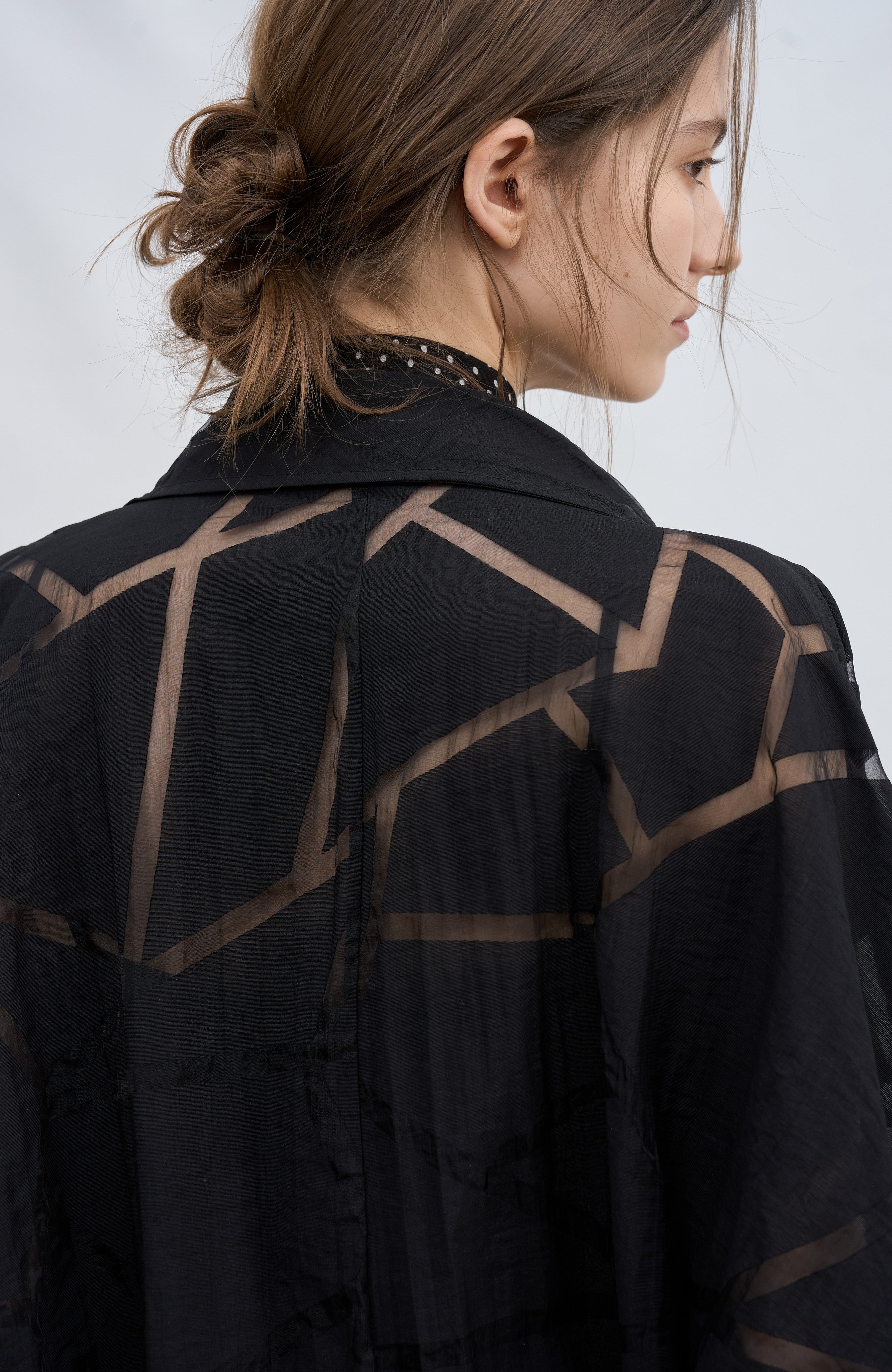GEOMETRIC SHEER LIGHT JACKET