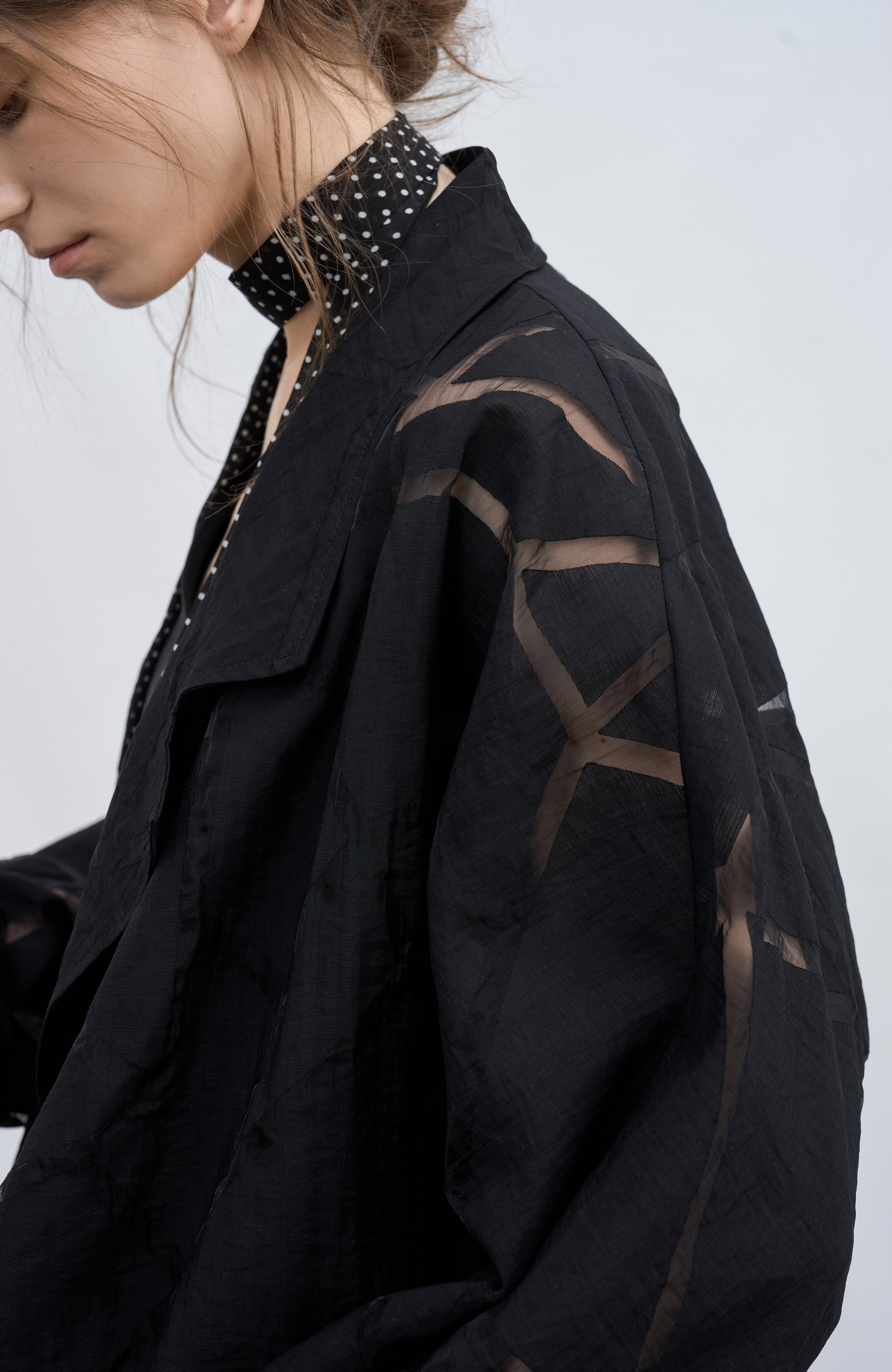 GEOMETRIC SHEER LIGHT JACKET