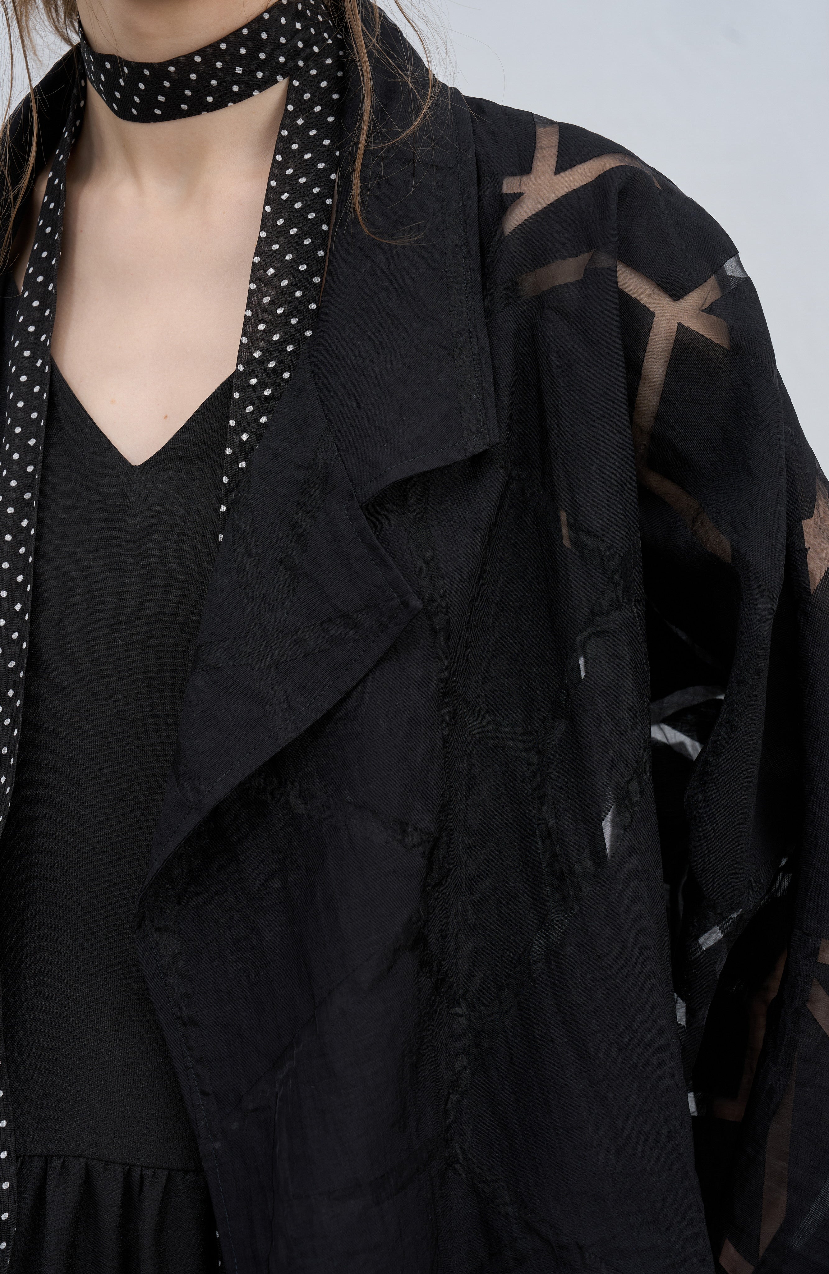 GEOMETRIC SHEER LIGHT JACKET