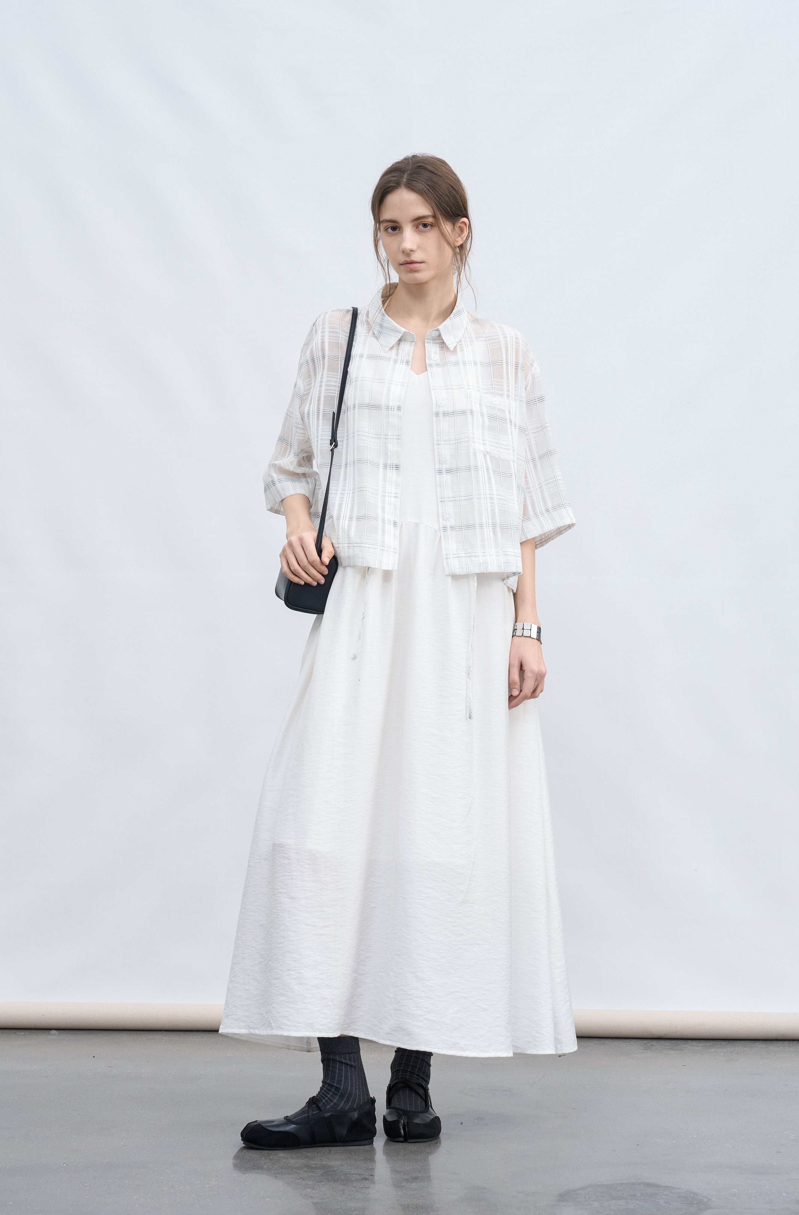 CLASSIC SHAPE VOLUME DRESS / 클래식 셰이프 볼륨 원피스