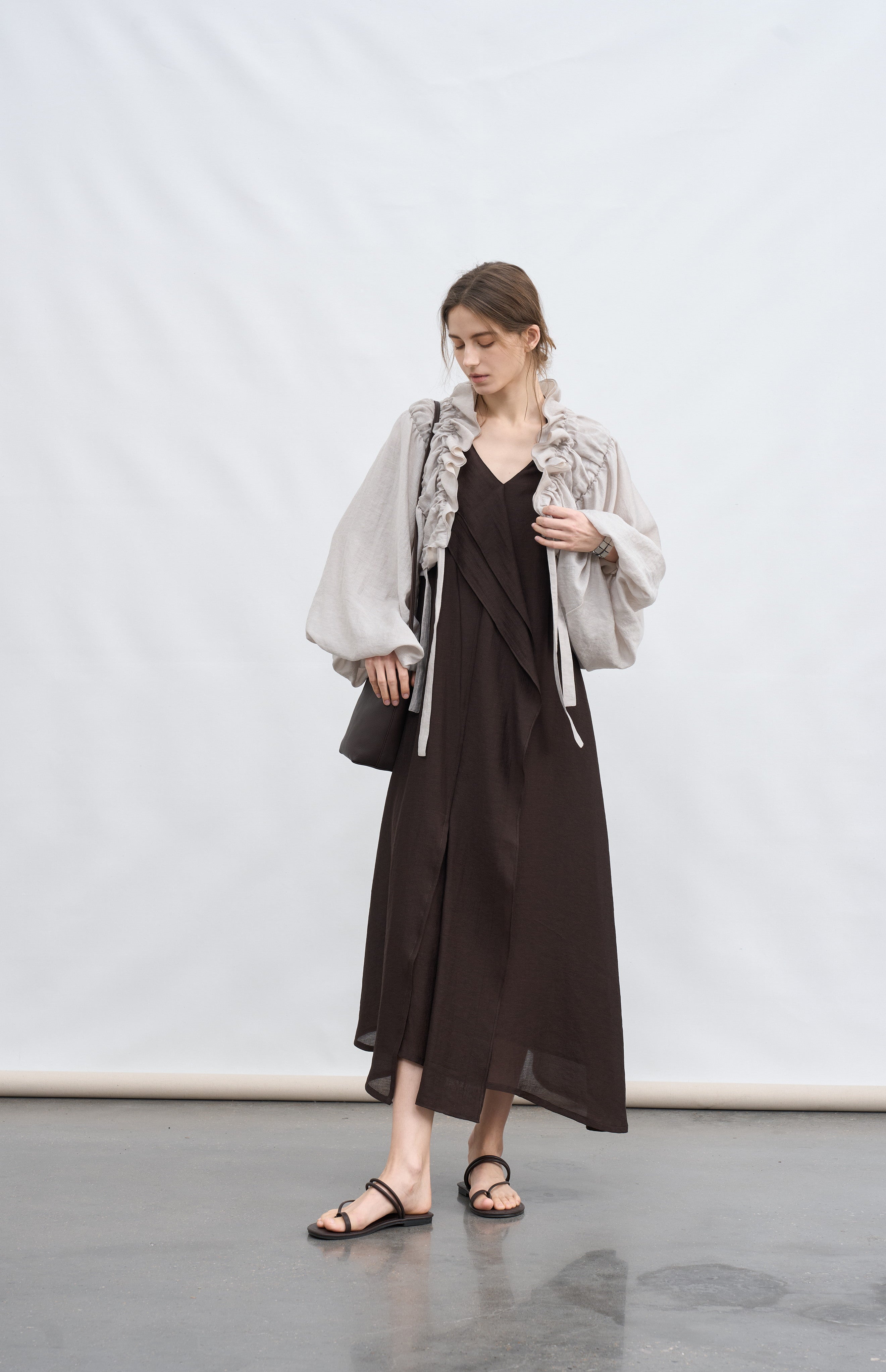 FRILL GATHER DRAPE BLOUSON / 프릴 개더 드레이프 블라우스