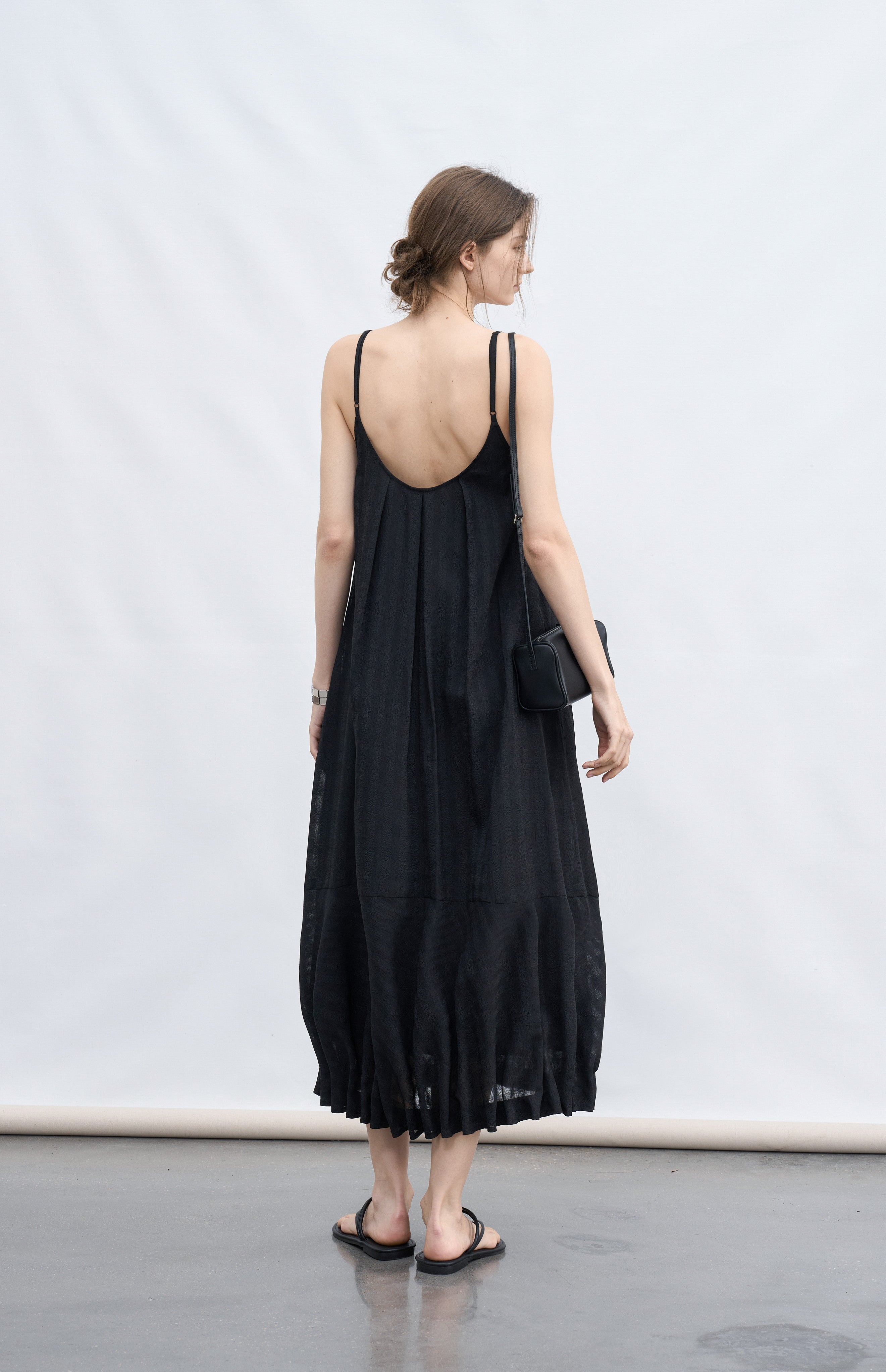 BALLOON GATHER CHECK DRESS / 벌룬 개더 체크 드레스