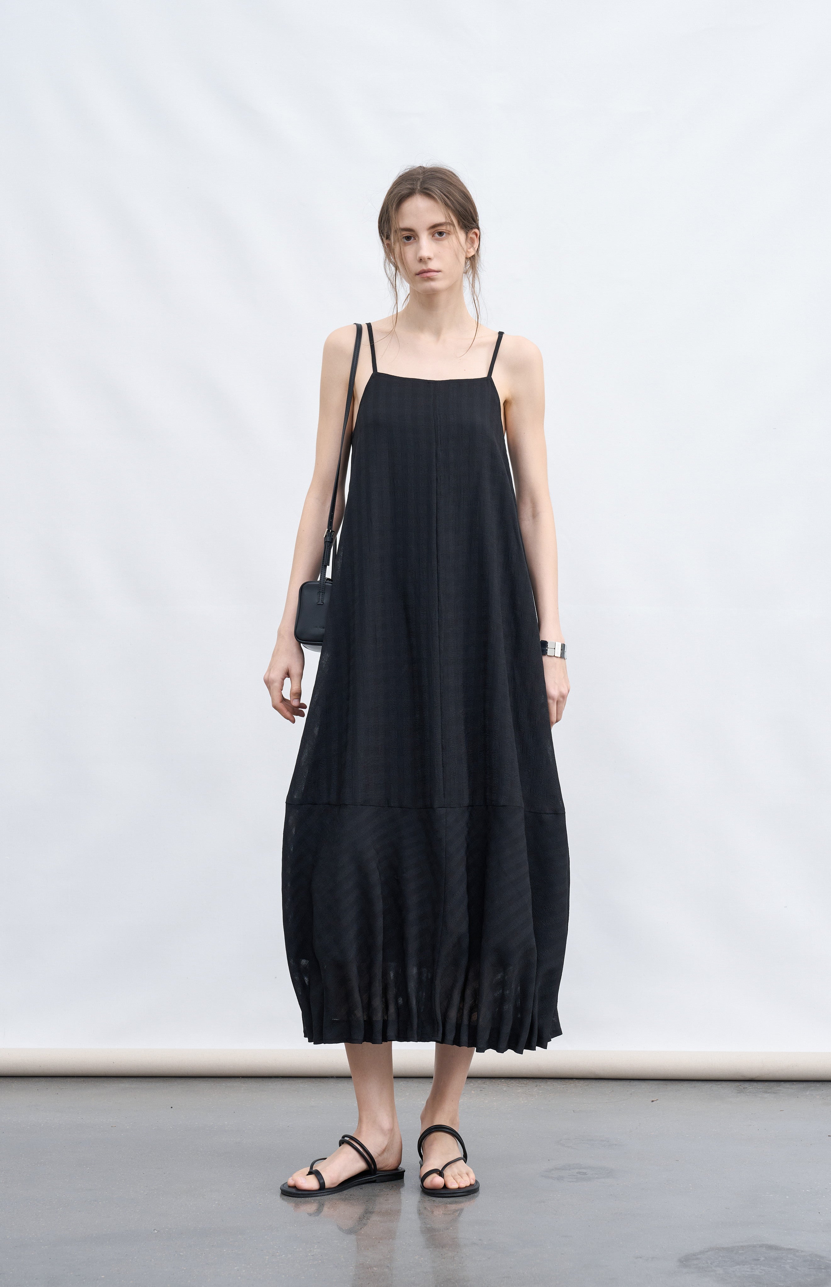 BALLOON GATHER CHECK DRESS / 벌룬 개더 체크 드레스