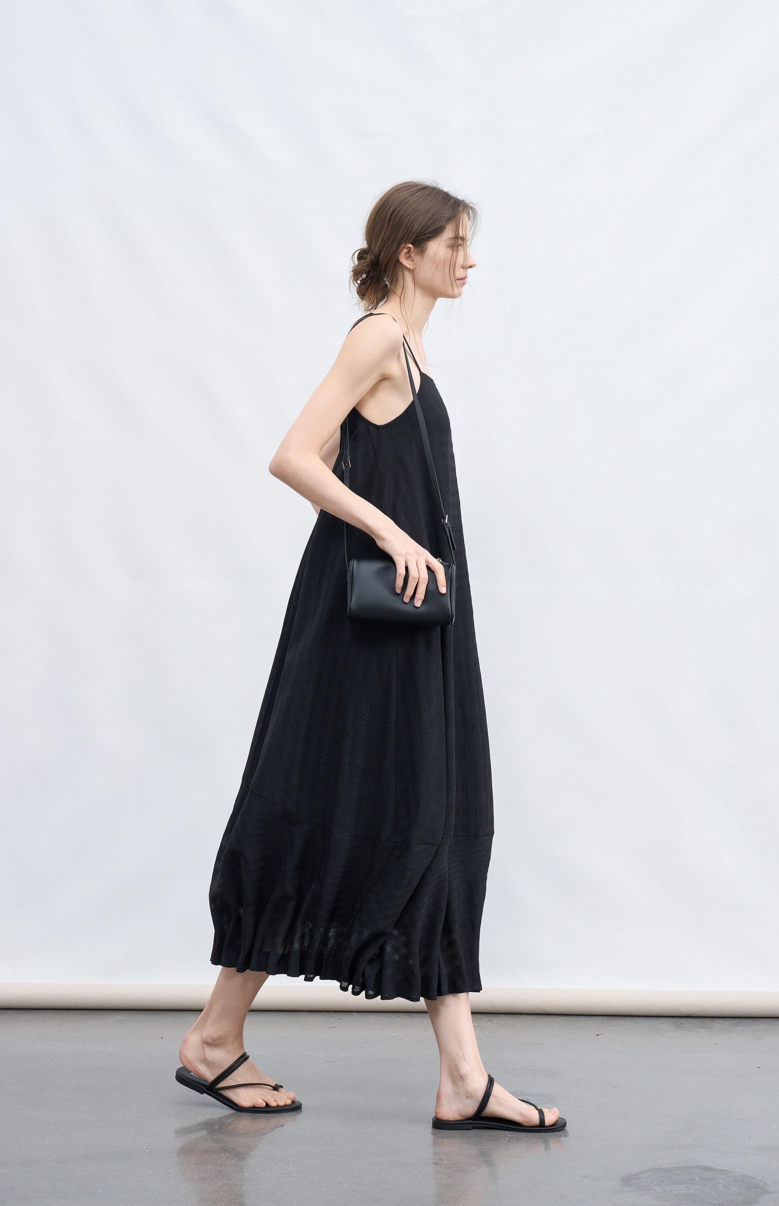 BALLOON GATHER CHECK DRESS / 벌룬 개더 체크 드레스