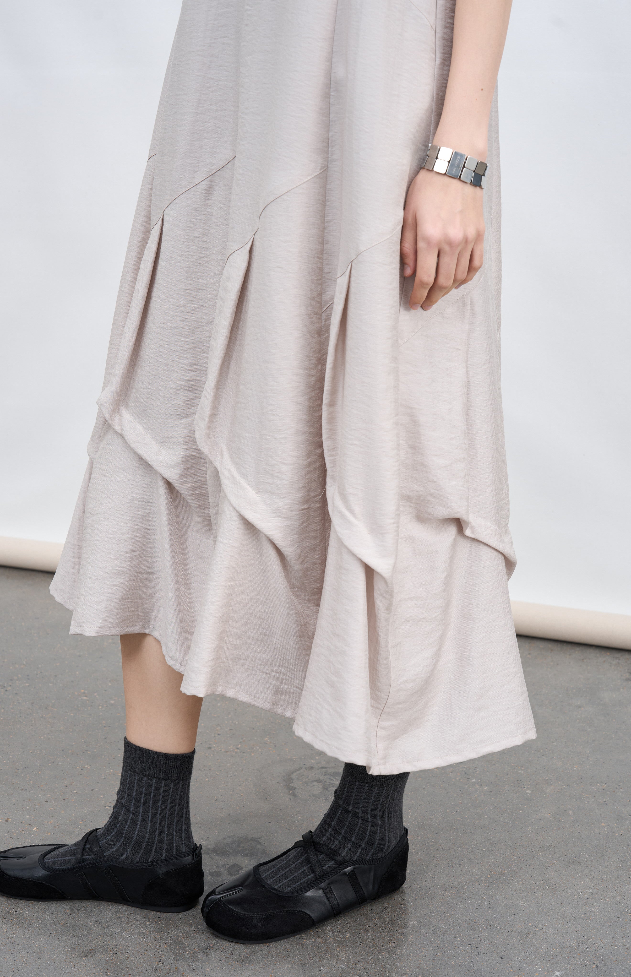 RANDOM TUCK PUFF DRESS / 랜덤 턱 퍼프 원피스