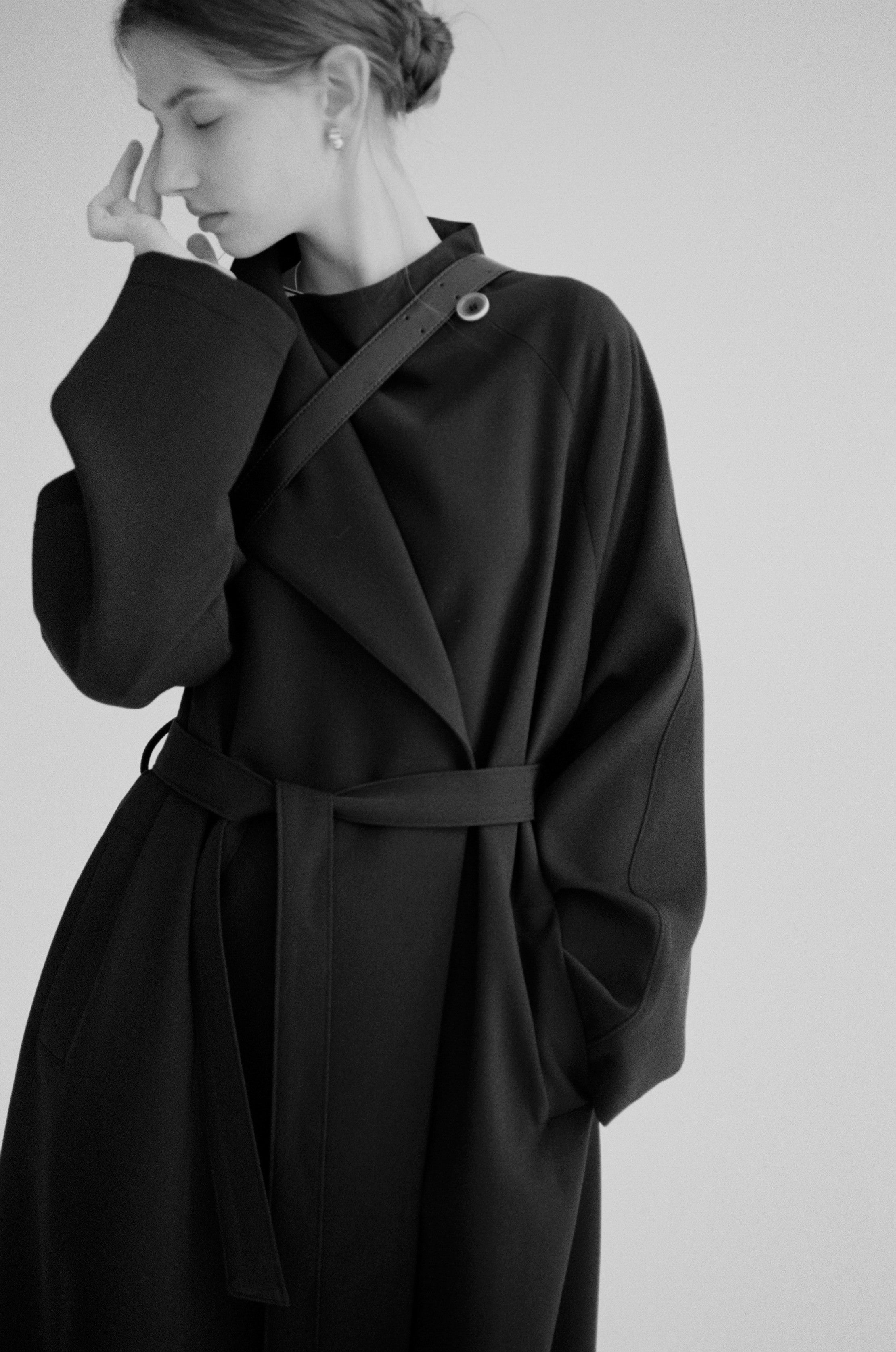 SMOOTH FLARE LAPEL TRENCH