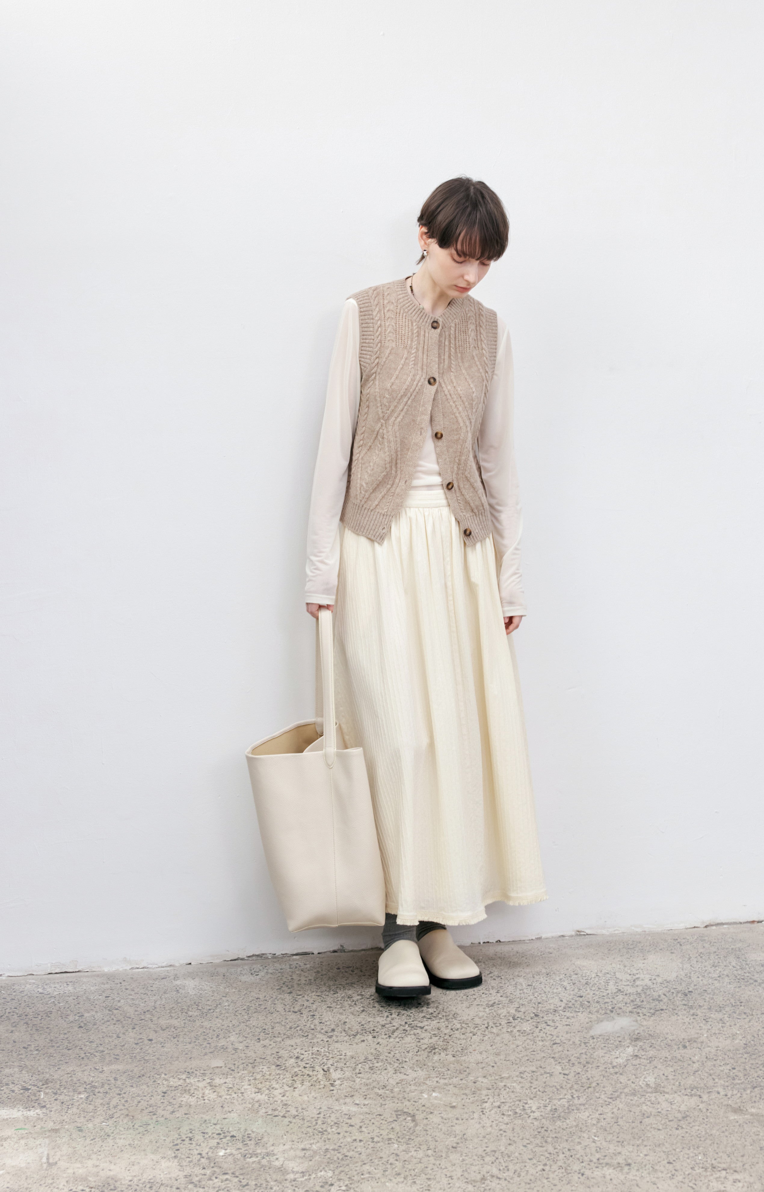 WOOL CABLE CARDIGAN VEST / ウールケーブルカーディガンベスト