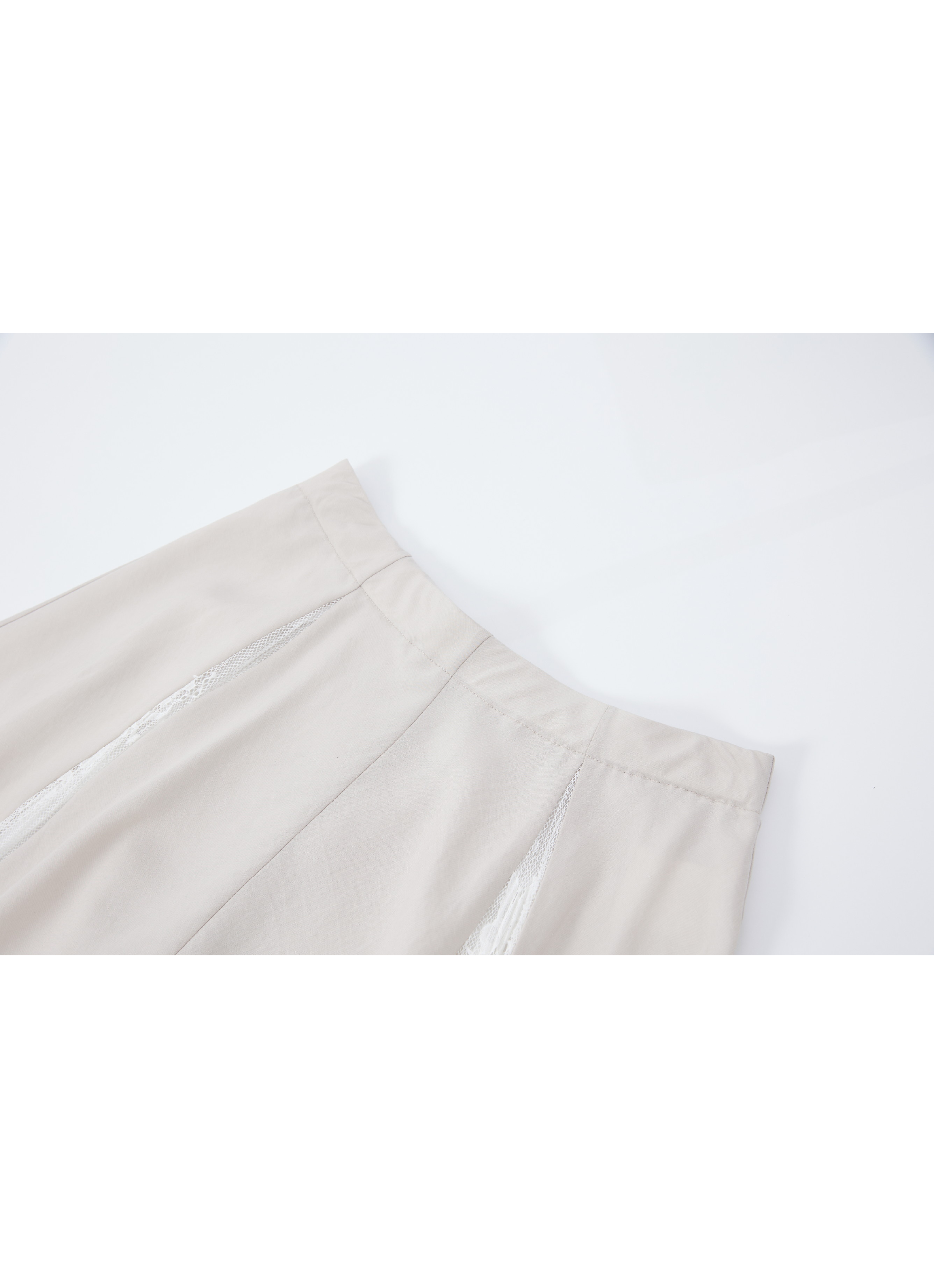LACE ACCENT SOFT SKIRT