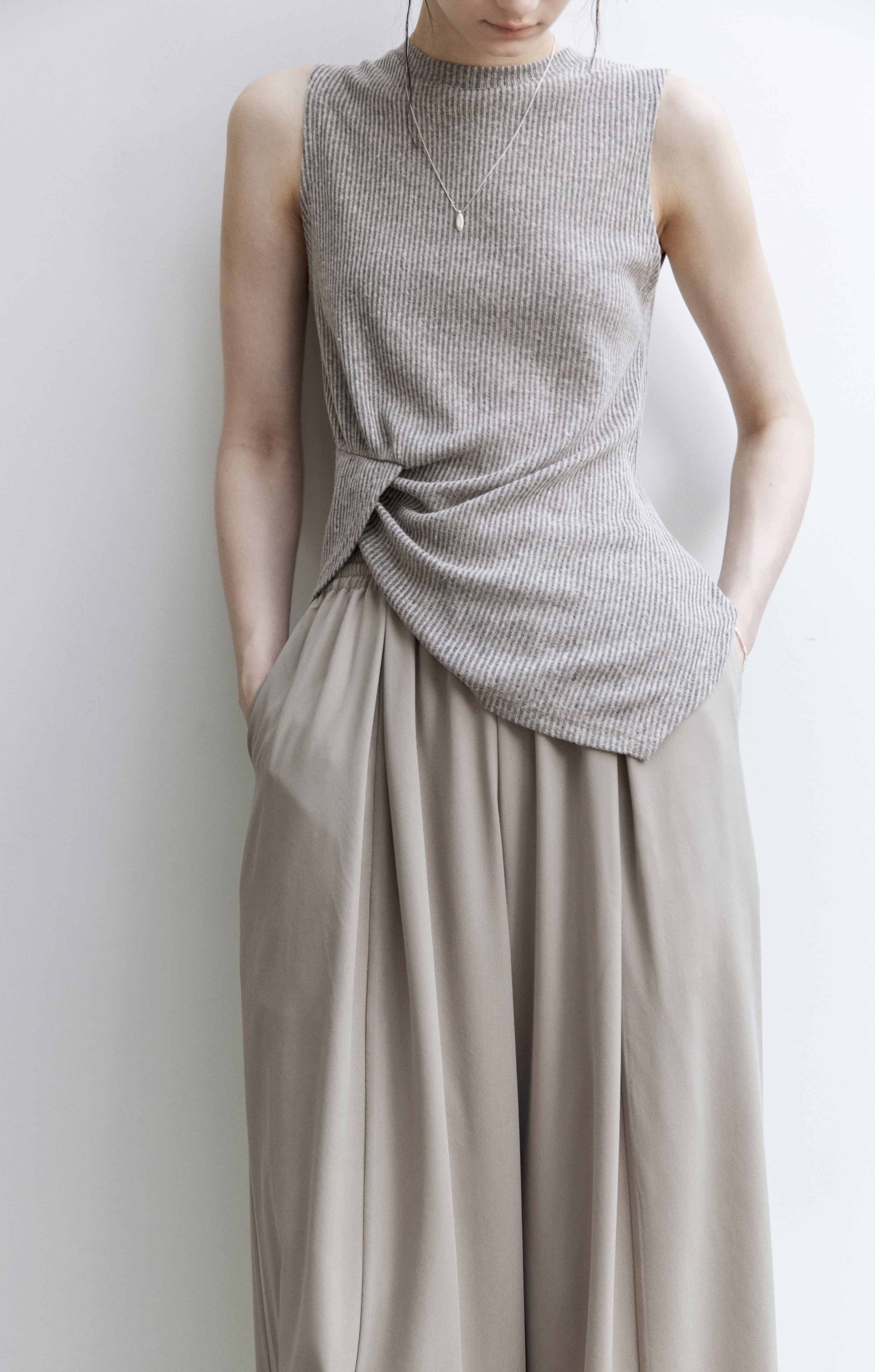 DRAPE TUCK WIDE PANTS / ドレープタックワイドパンツ