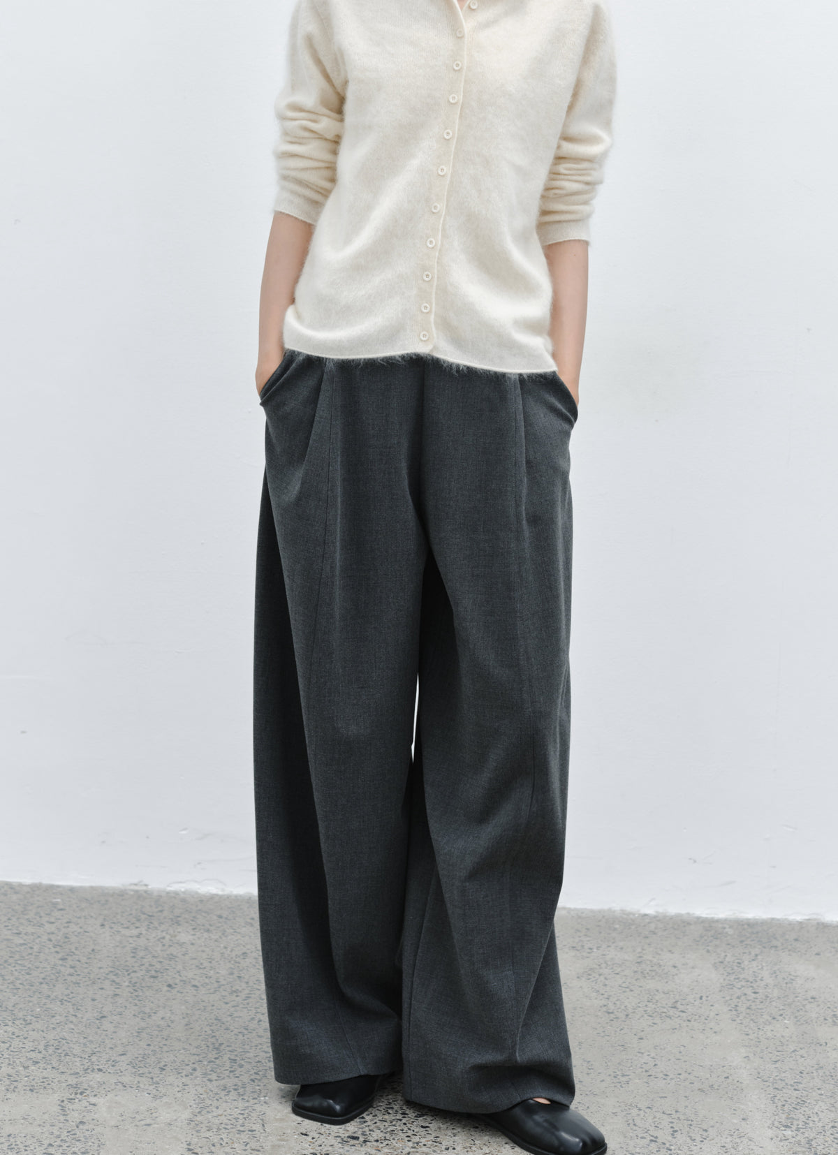 SHARP DRAPE WIDE SLACKS