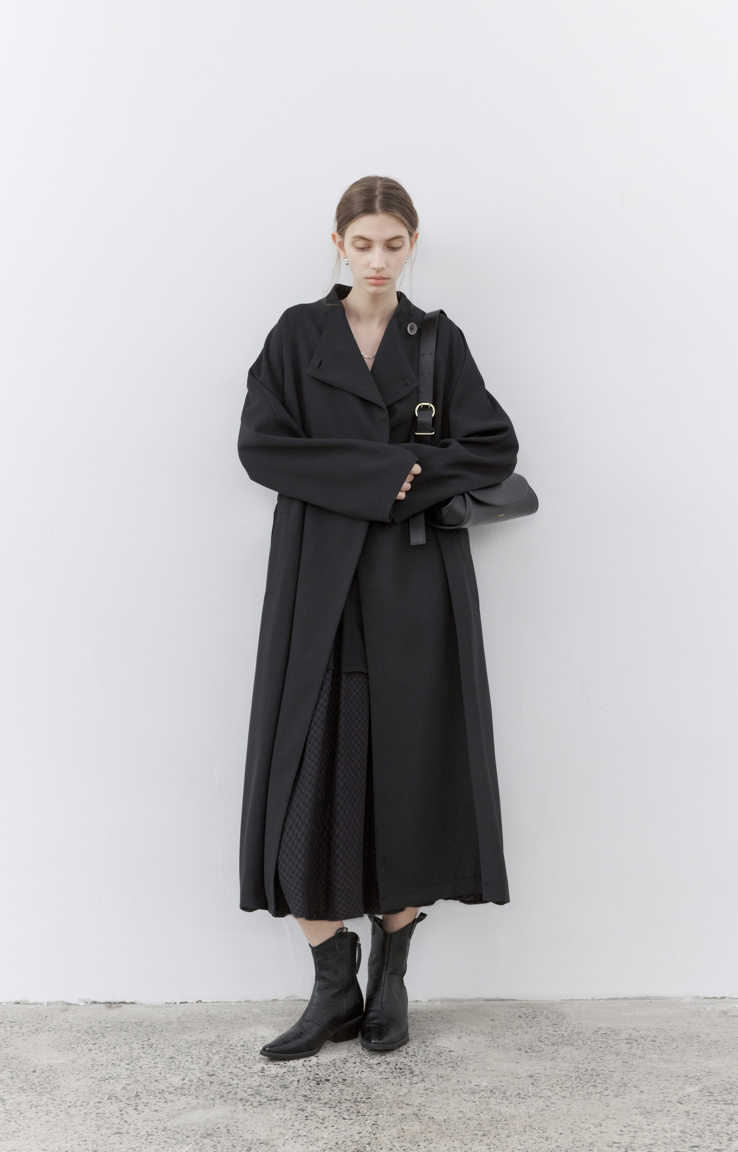 SMOOTH FLARE LAPEL TRENCH