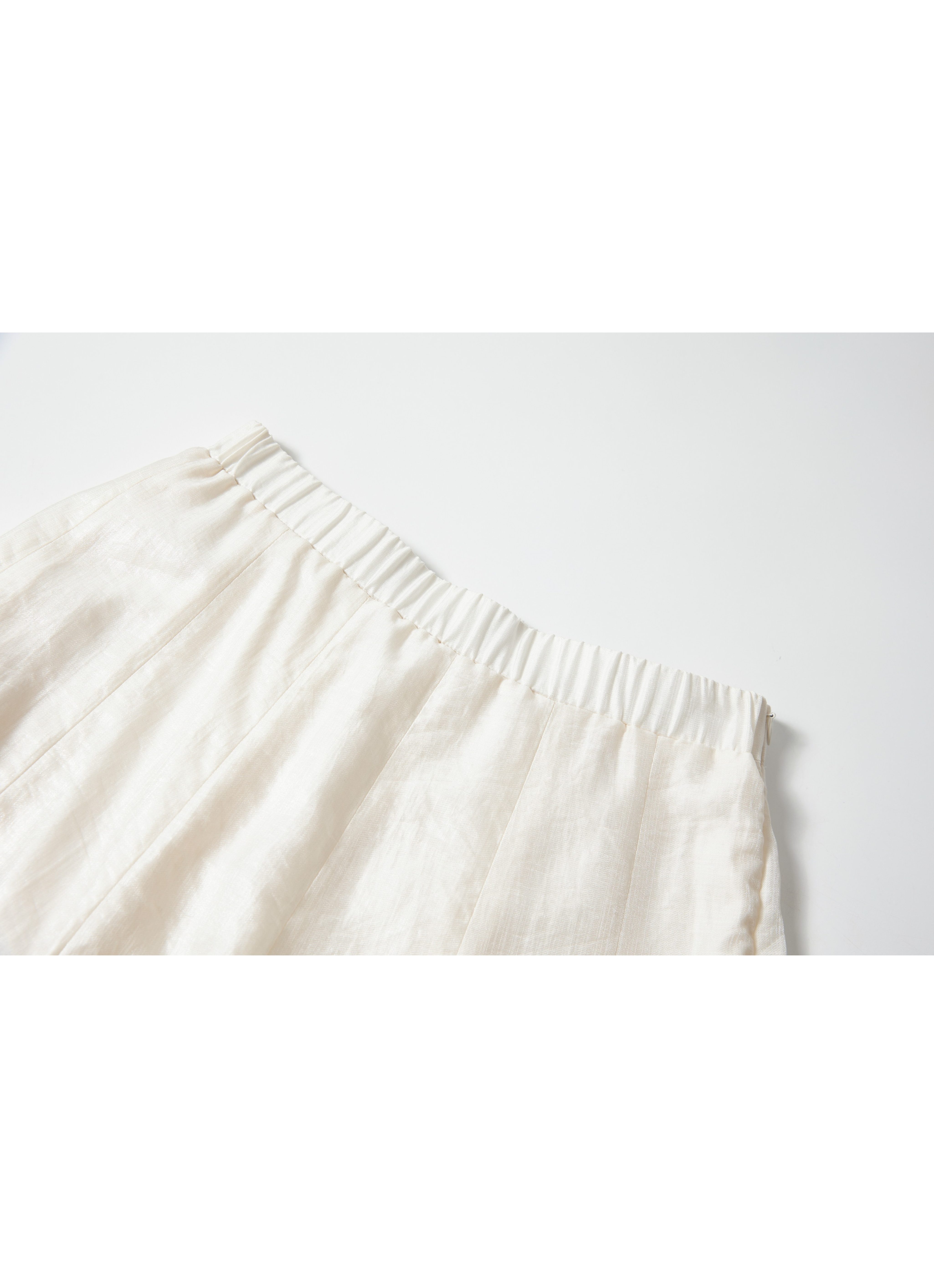 GATHER RUFFLE DESIGN SKIRT