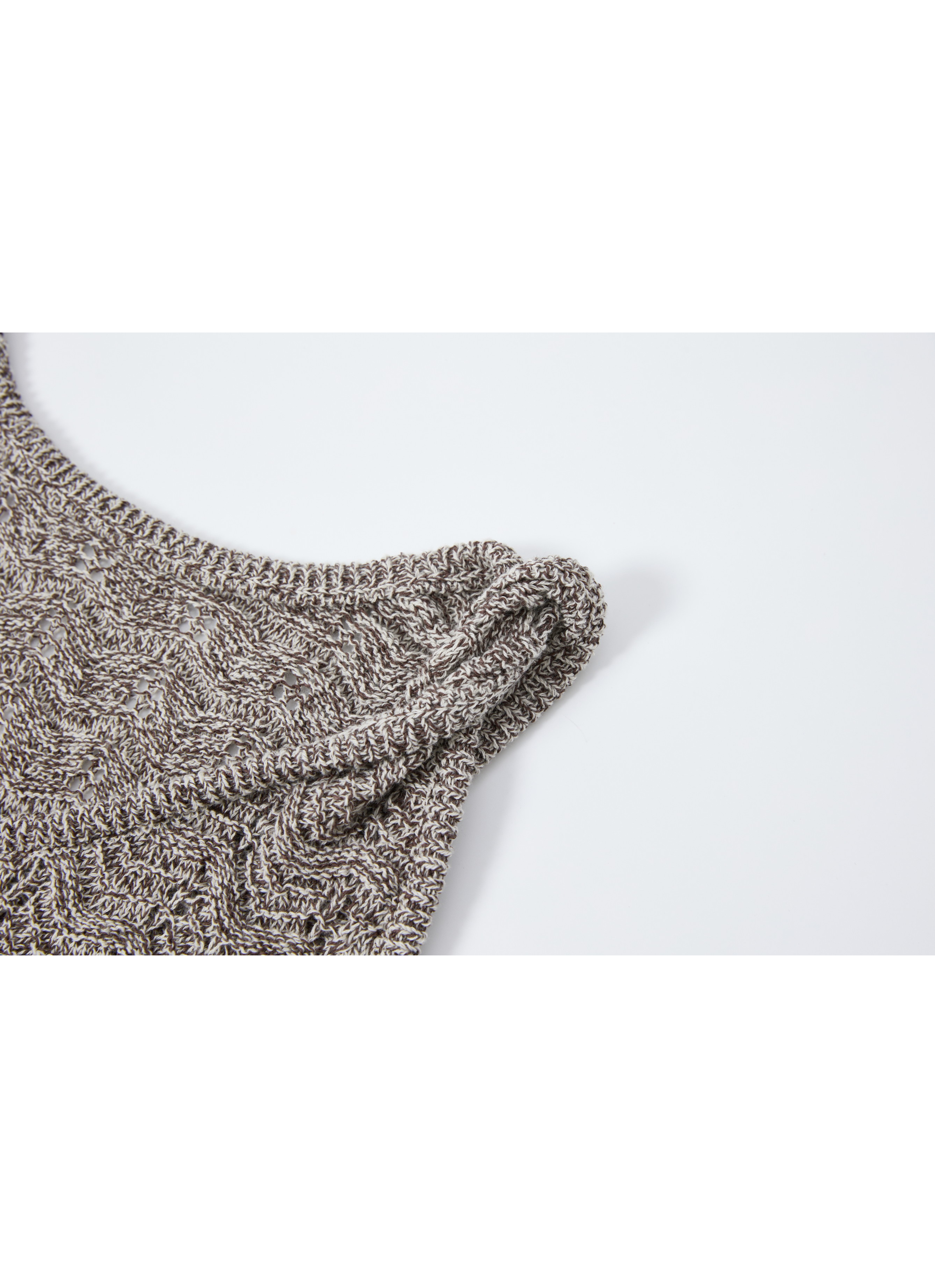 LOOSE TWIST KNIT VEST