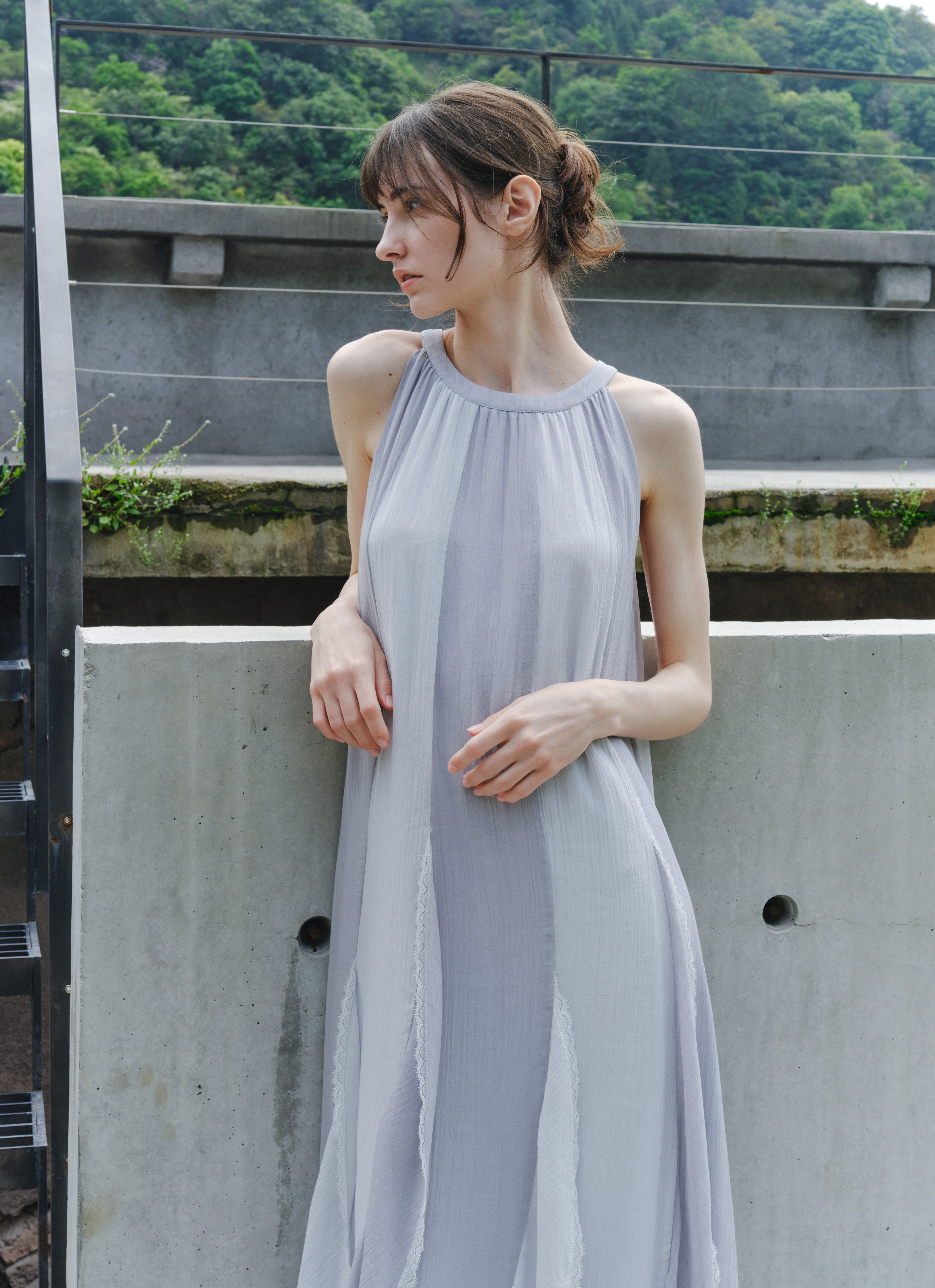 TIERED LACE COLLAR DRESS